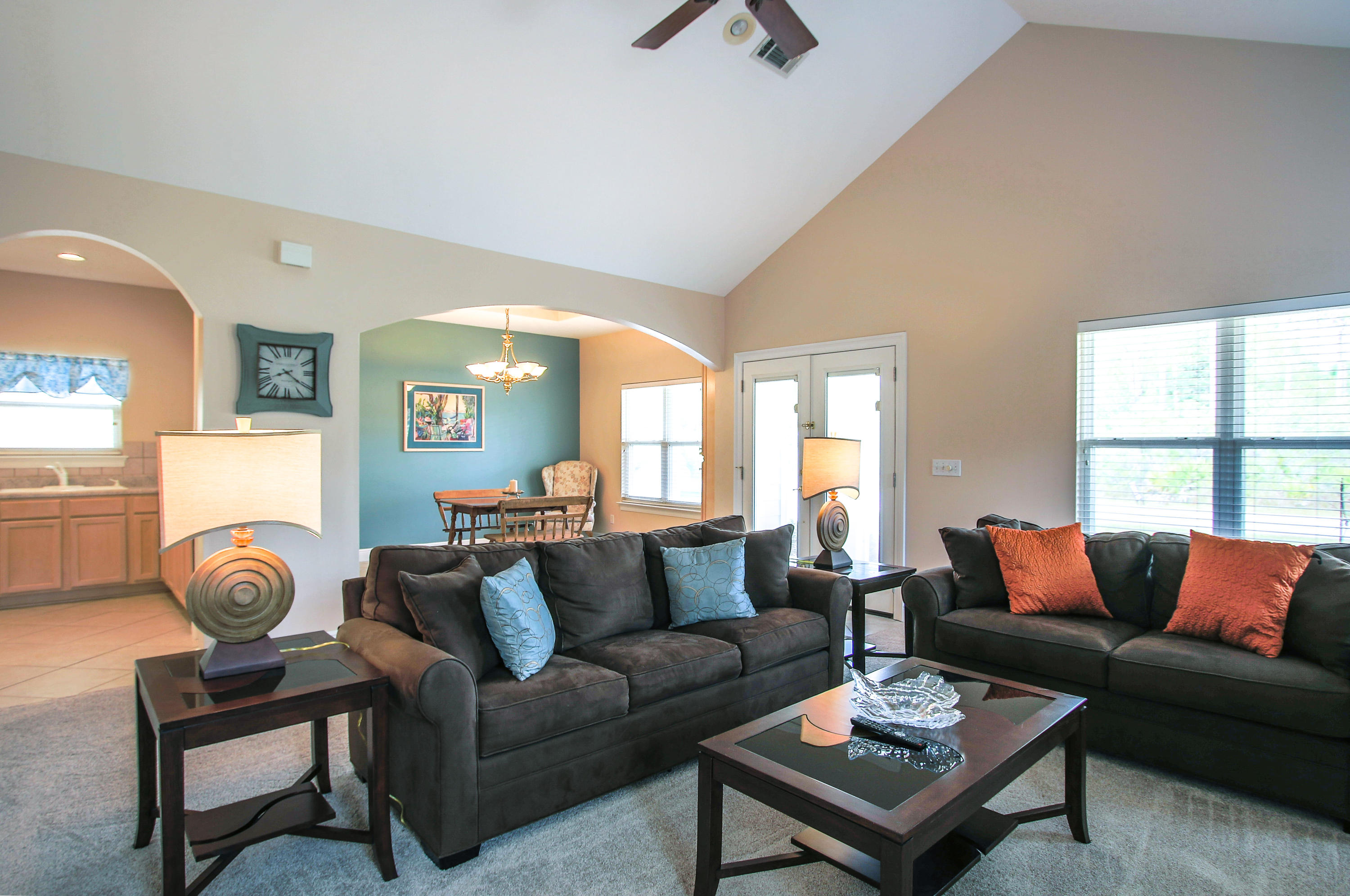 PELICAN BAY - Residential