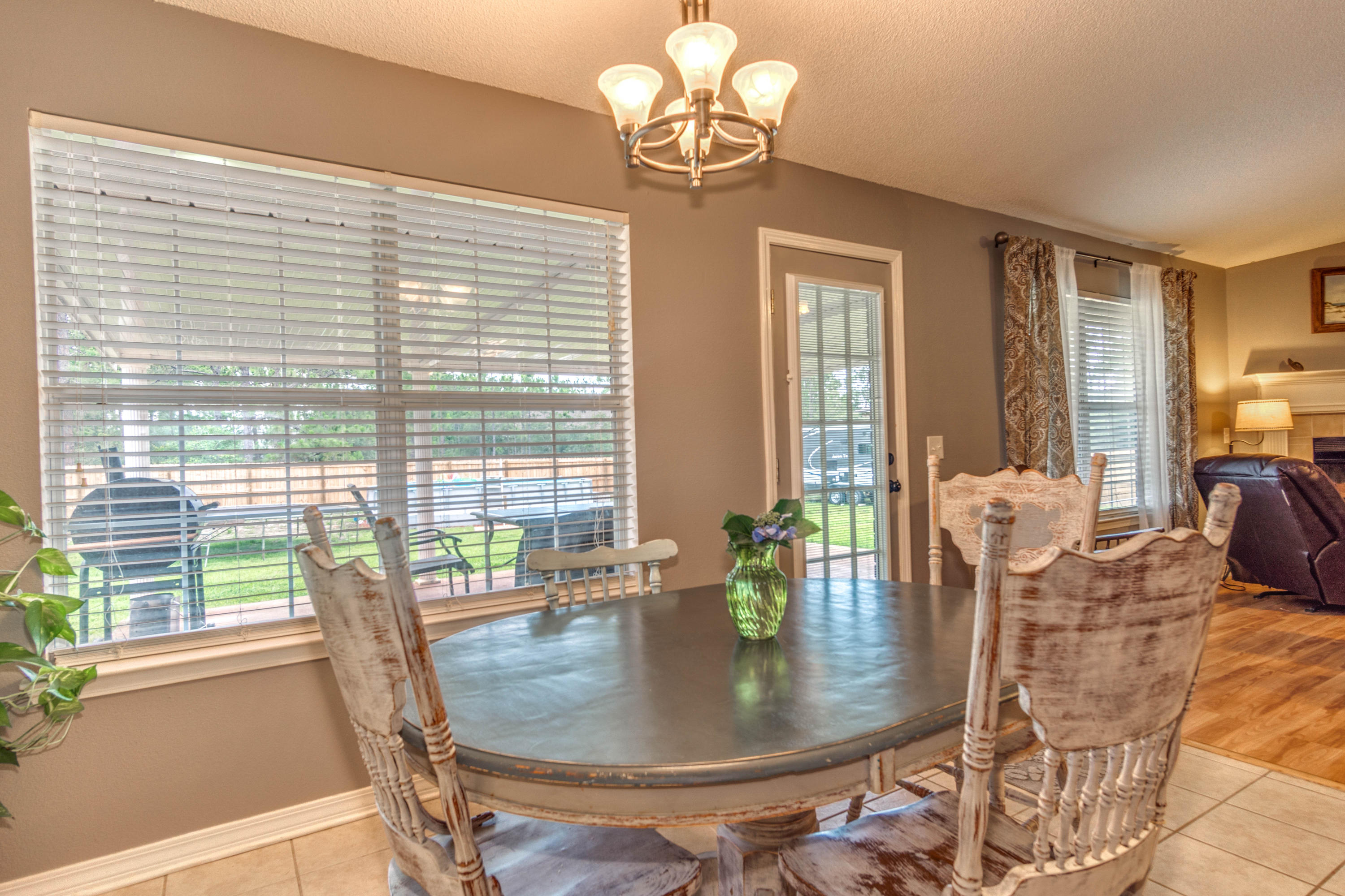 HOLLEY BY THE SEA - Residential