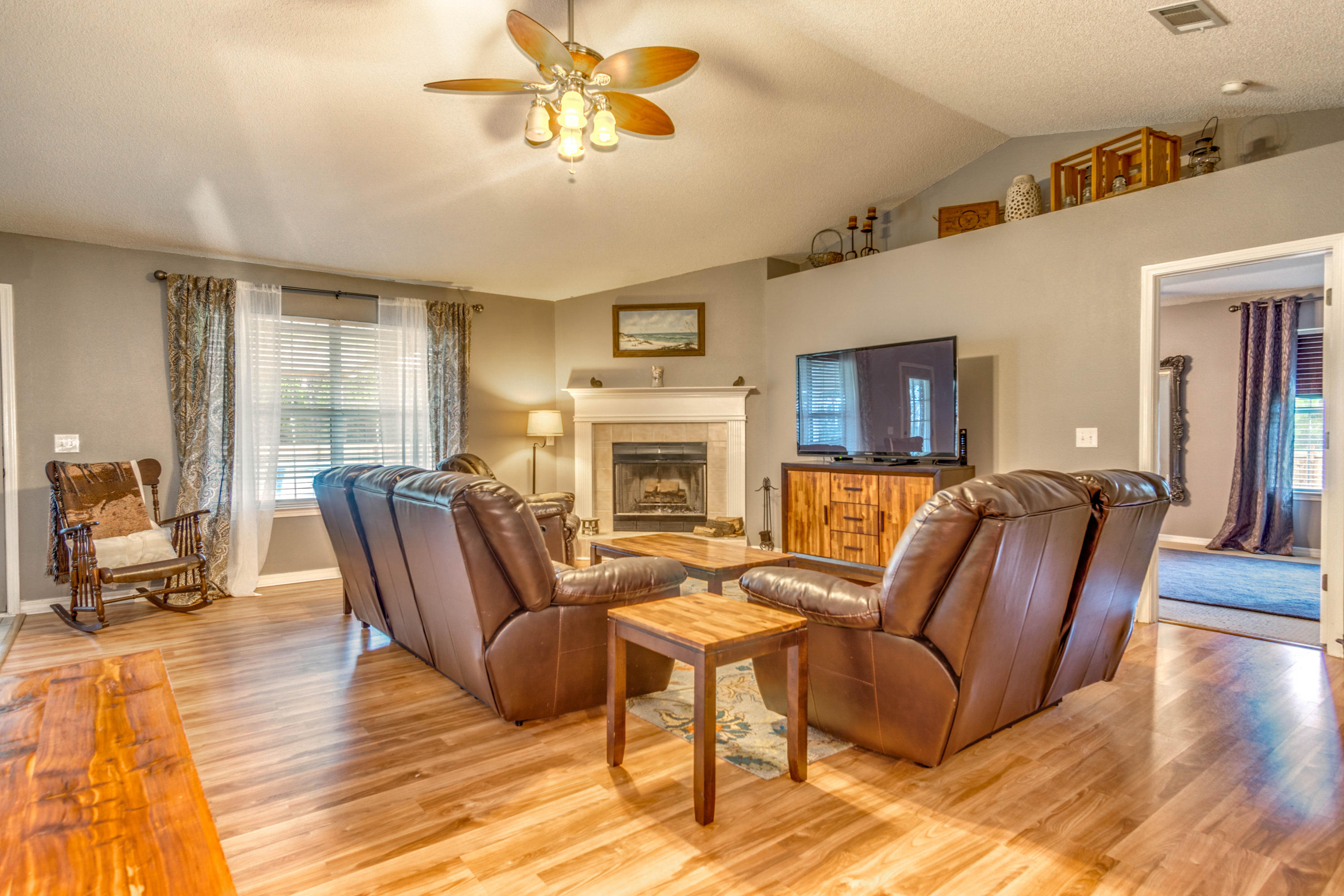 HOLLEY BY THE SEA - Residential