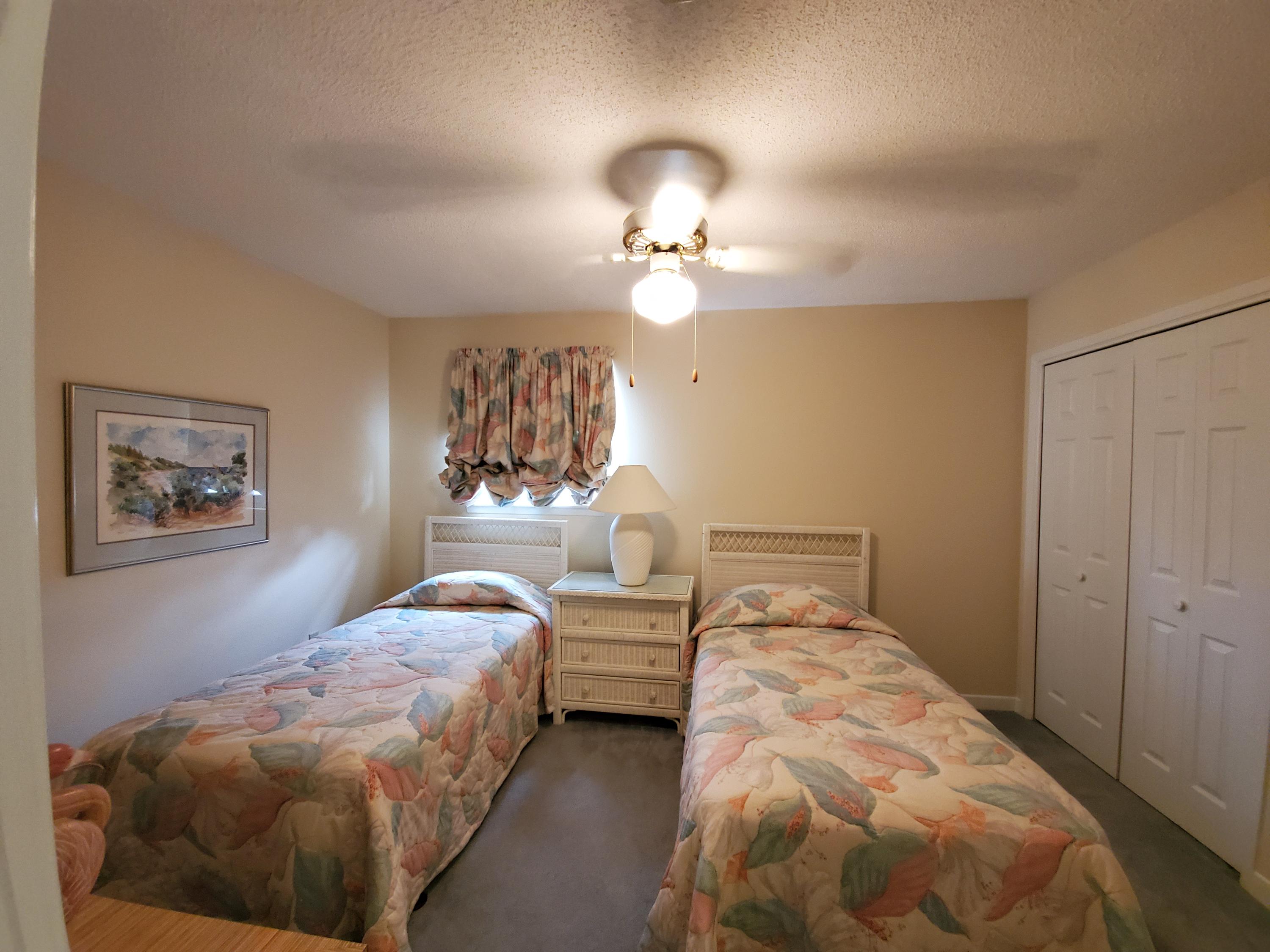 FAIRWAY LAKES - Residential