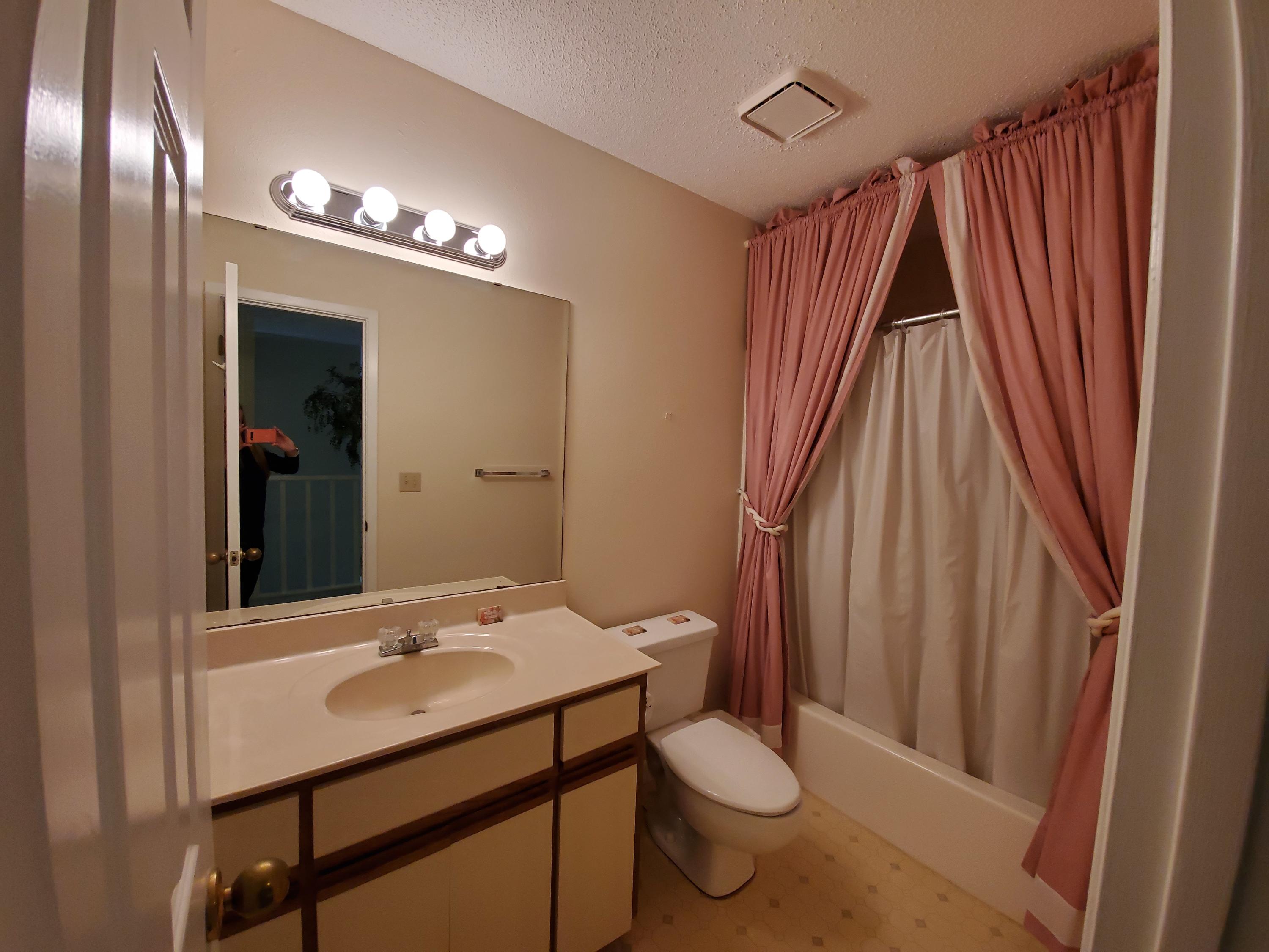 FAIRWAY LAKES - Residential