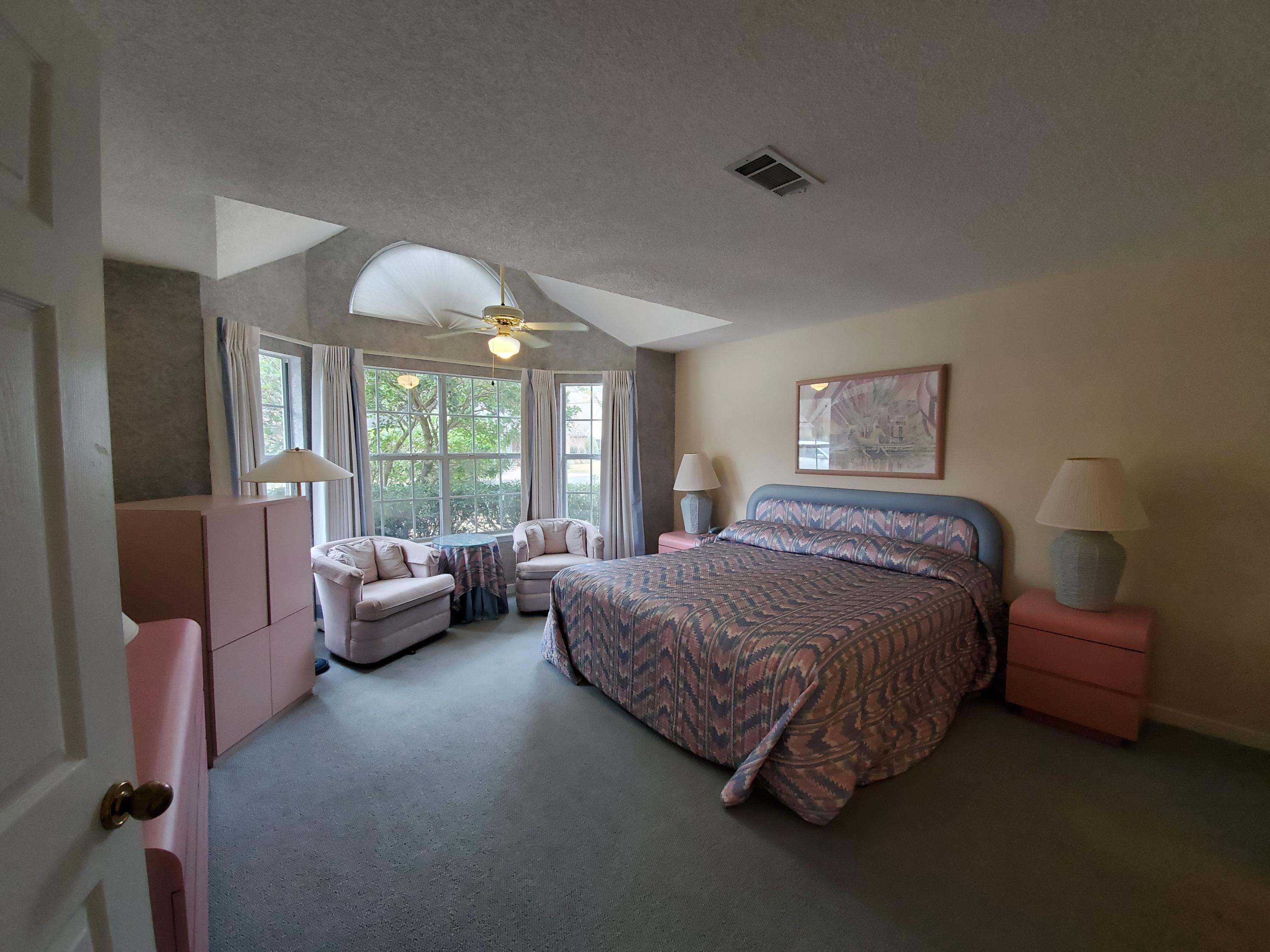 FAIRWAY LAKES - Residential