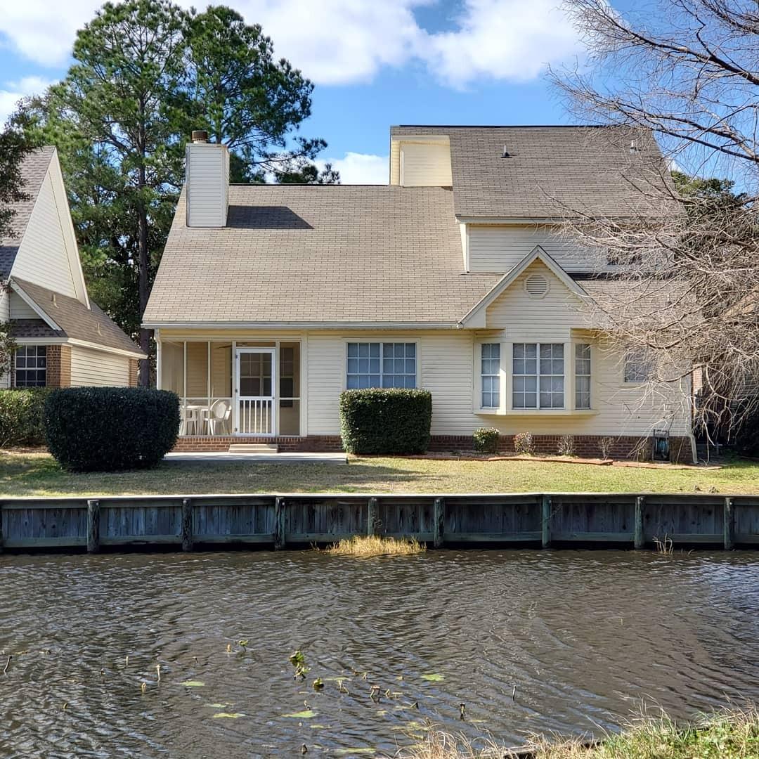 FAIRWAY LAKES - Residential