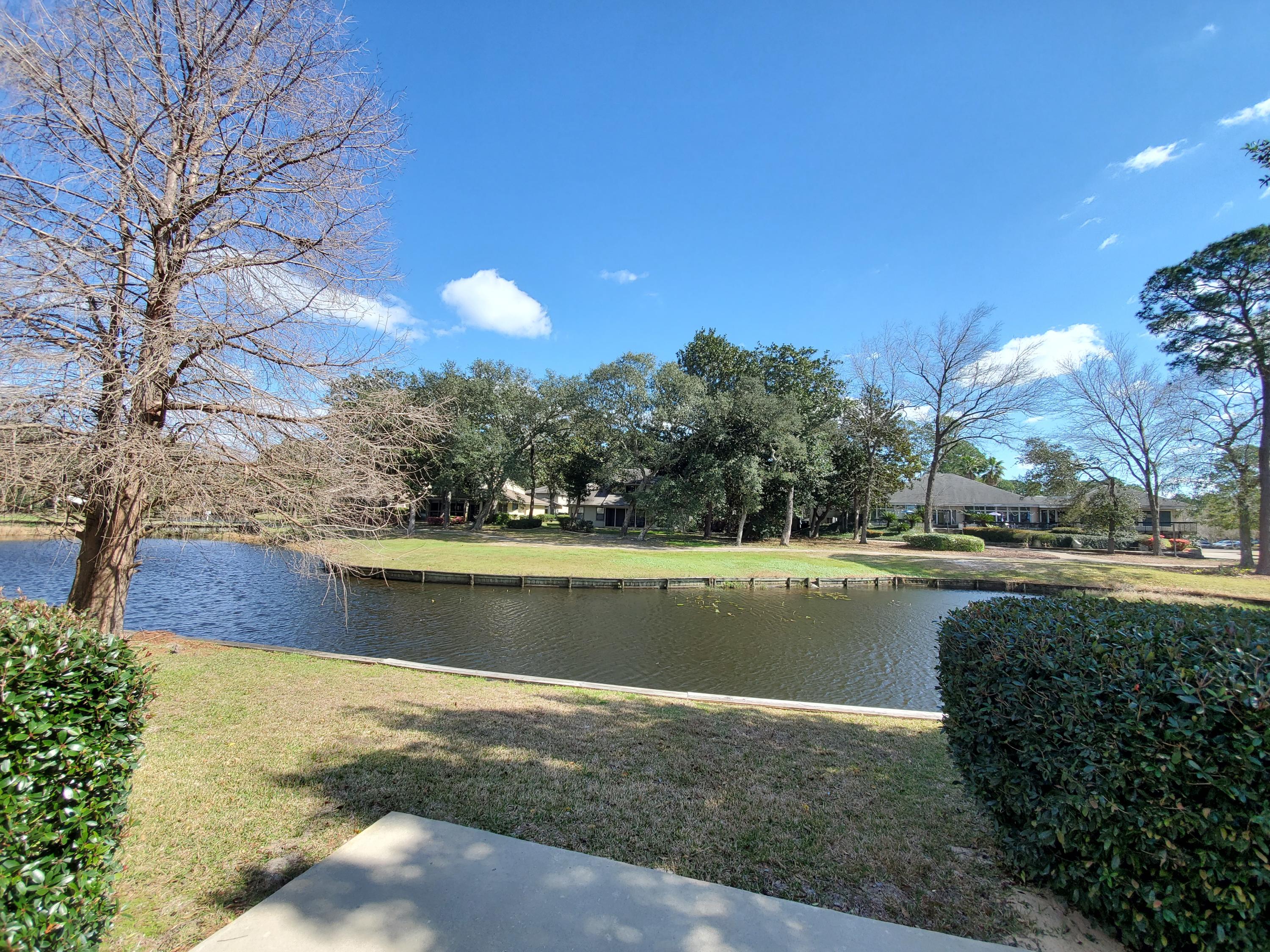 FAIRWAY LAKES - Residential