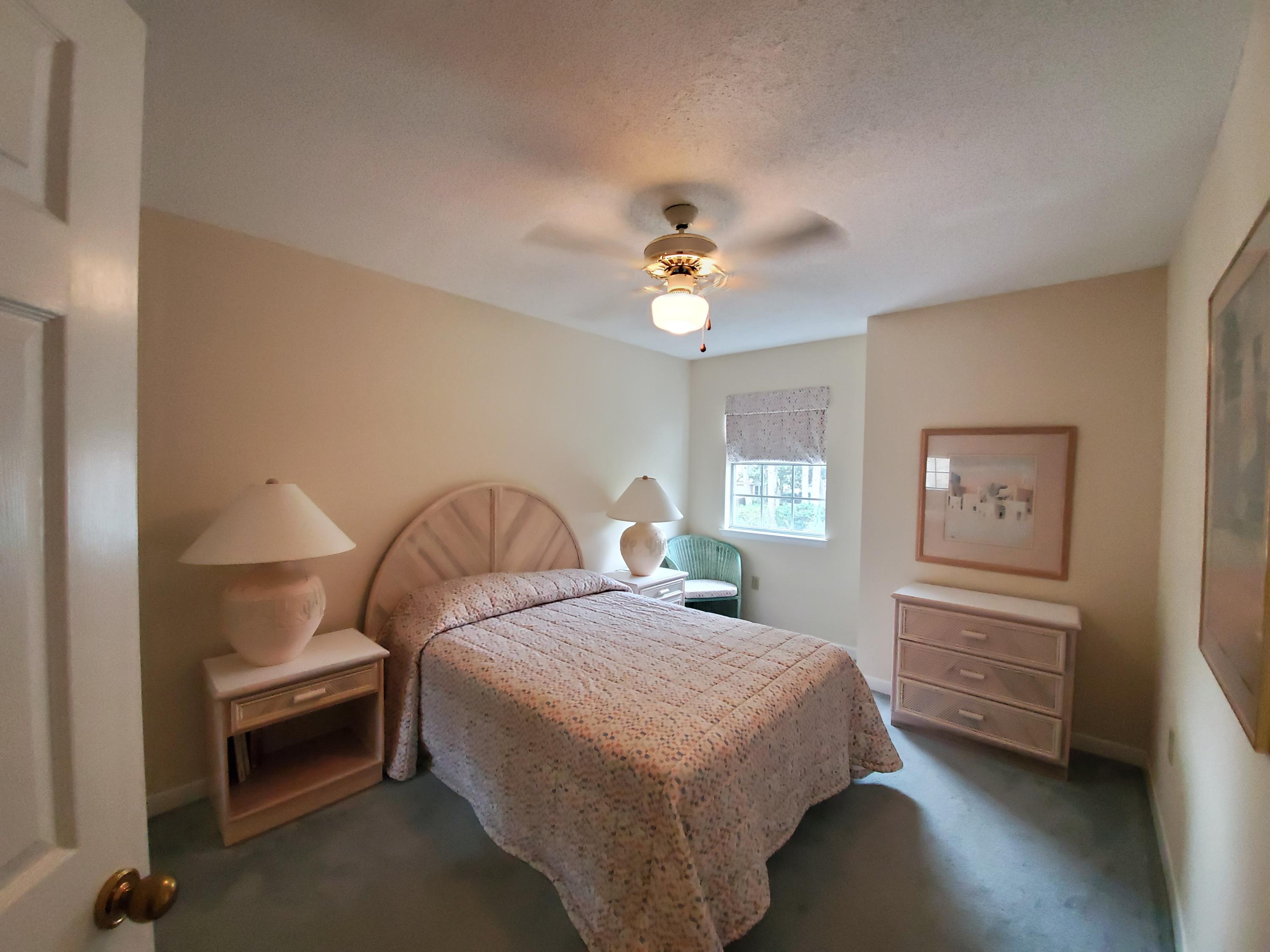 FAIRWAY LAKES - Residential