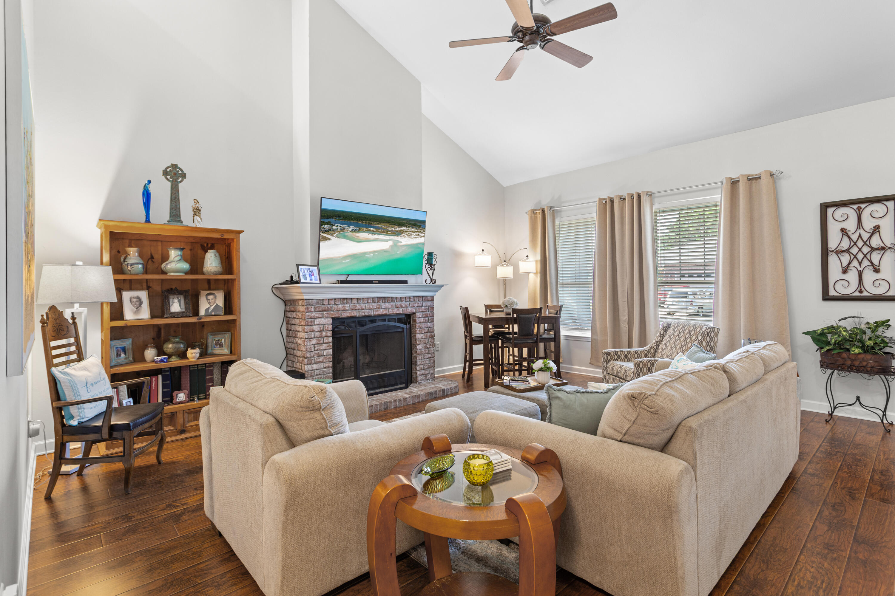 ESCADA - Residential