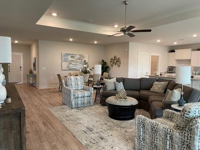 HILLWOOD ESTATES - Residential