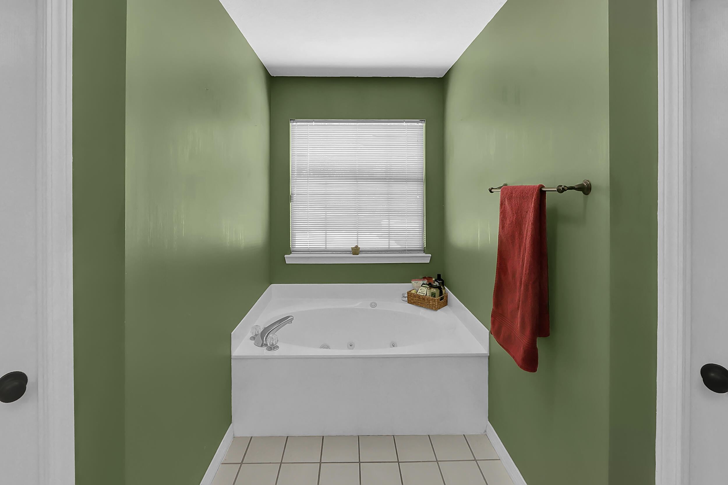 ROCKY BAYOU ESTATES 11A - Residential