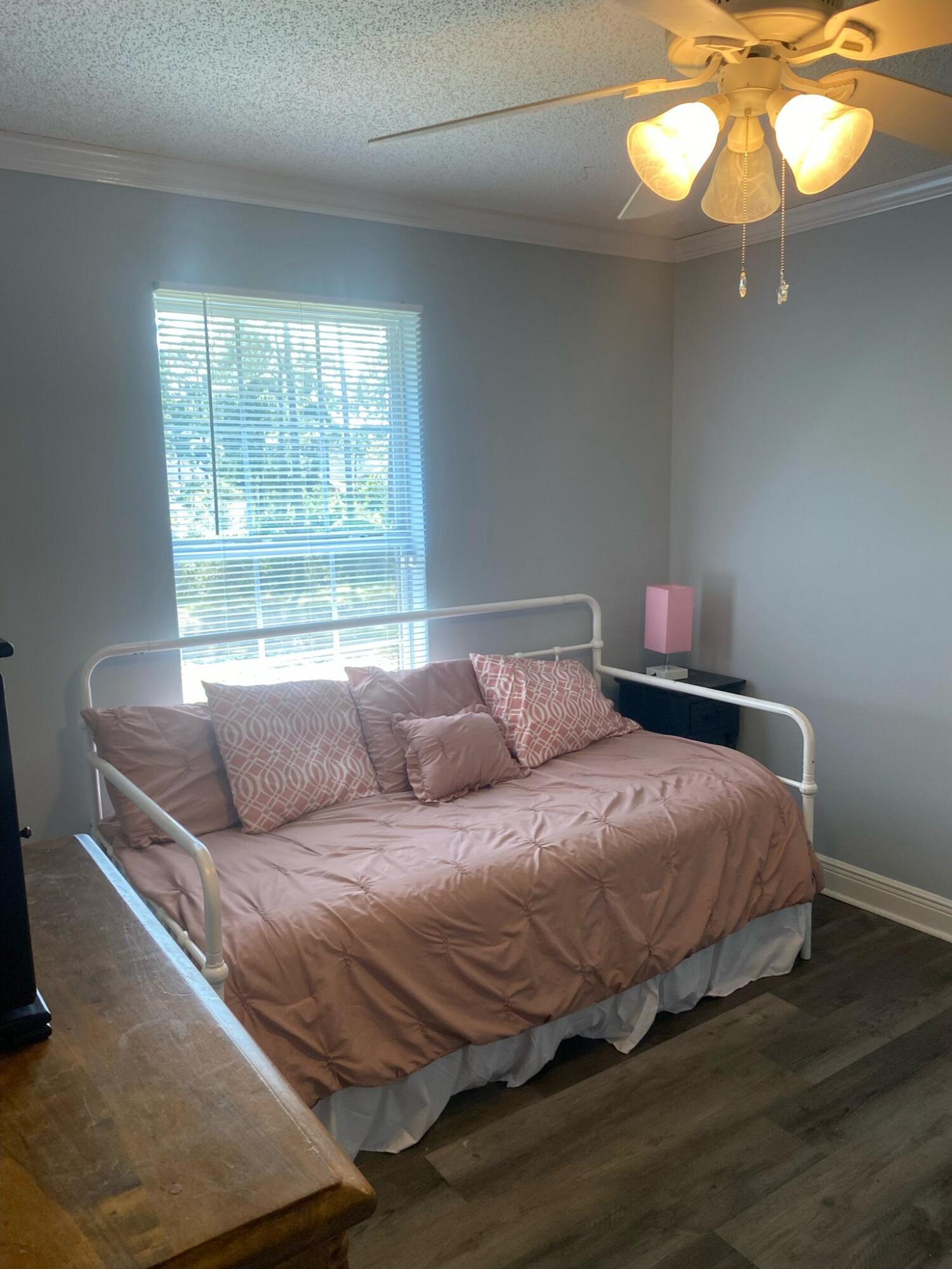 FOX VALLEY - Residential
