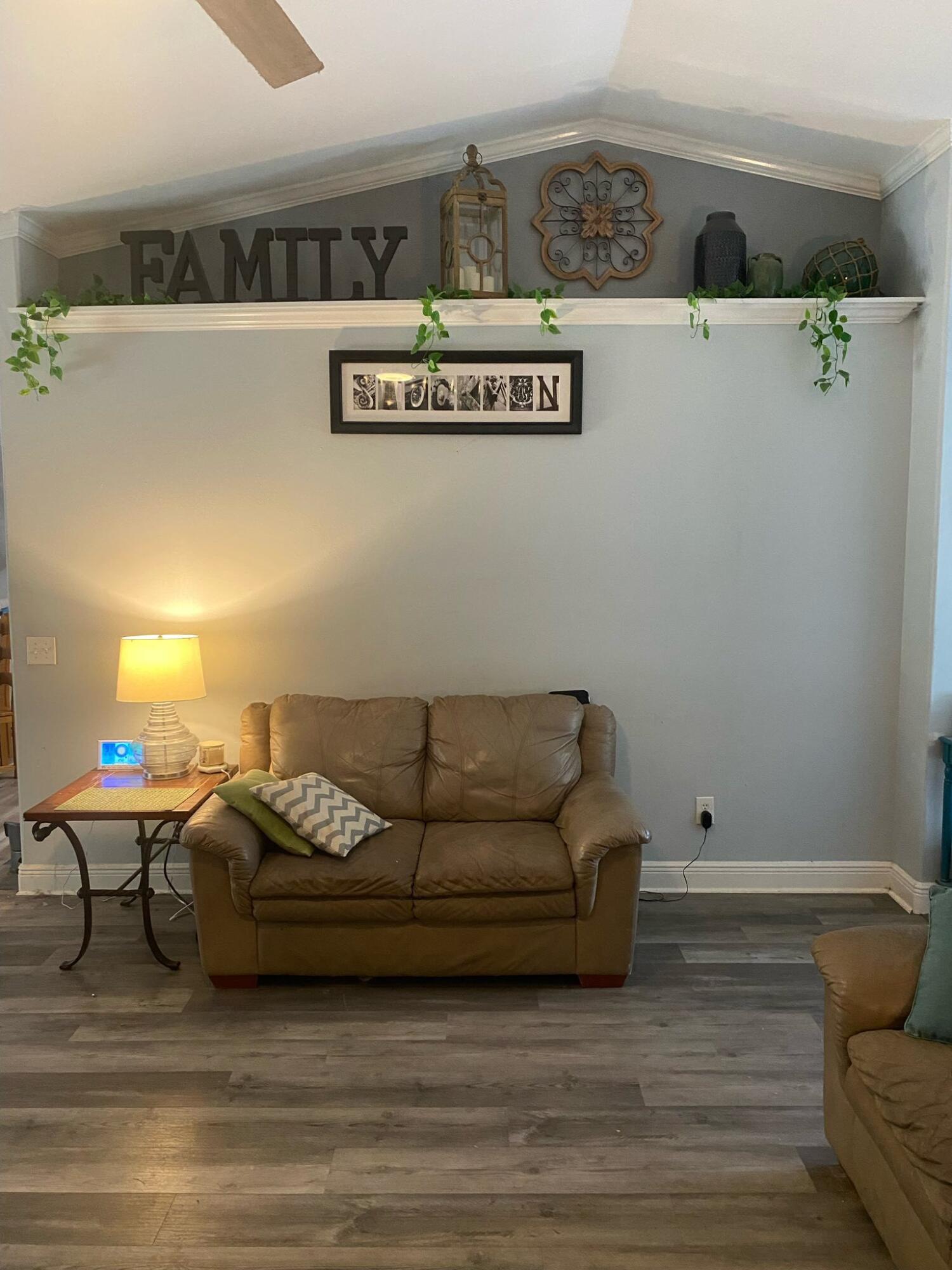 FOX VALLEY - Residential