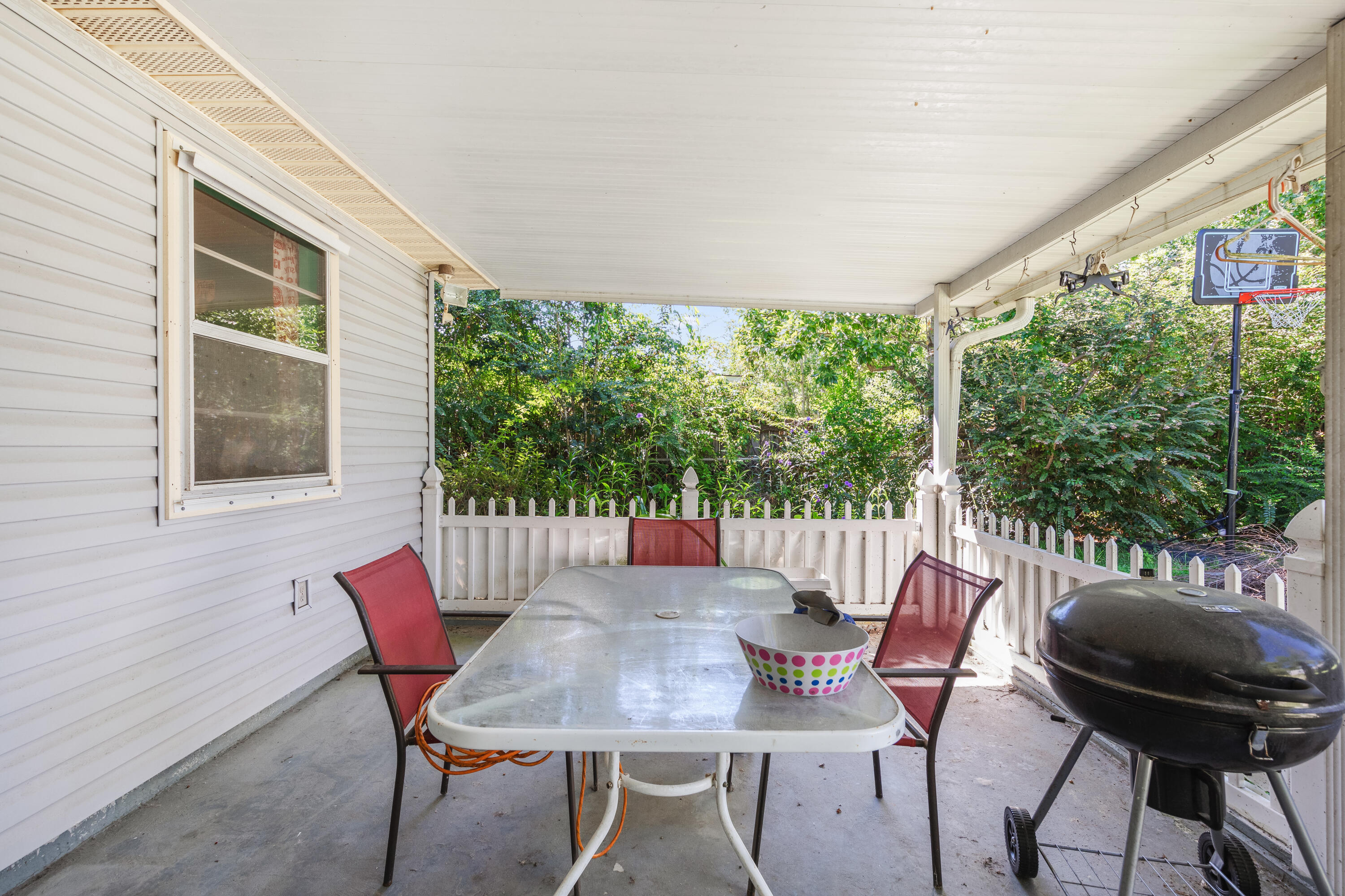 PINE MEADOWS 3RD ADDN - Residential