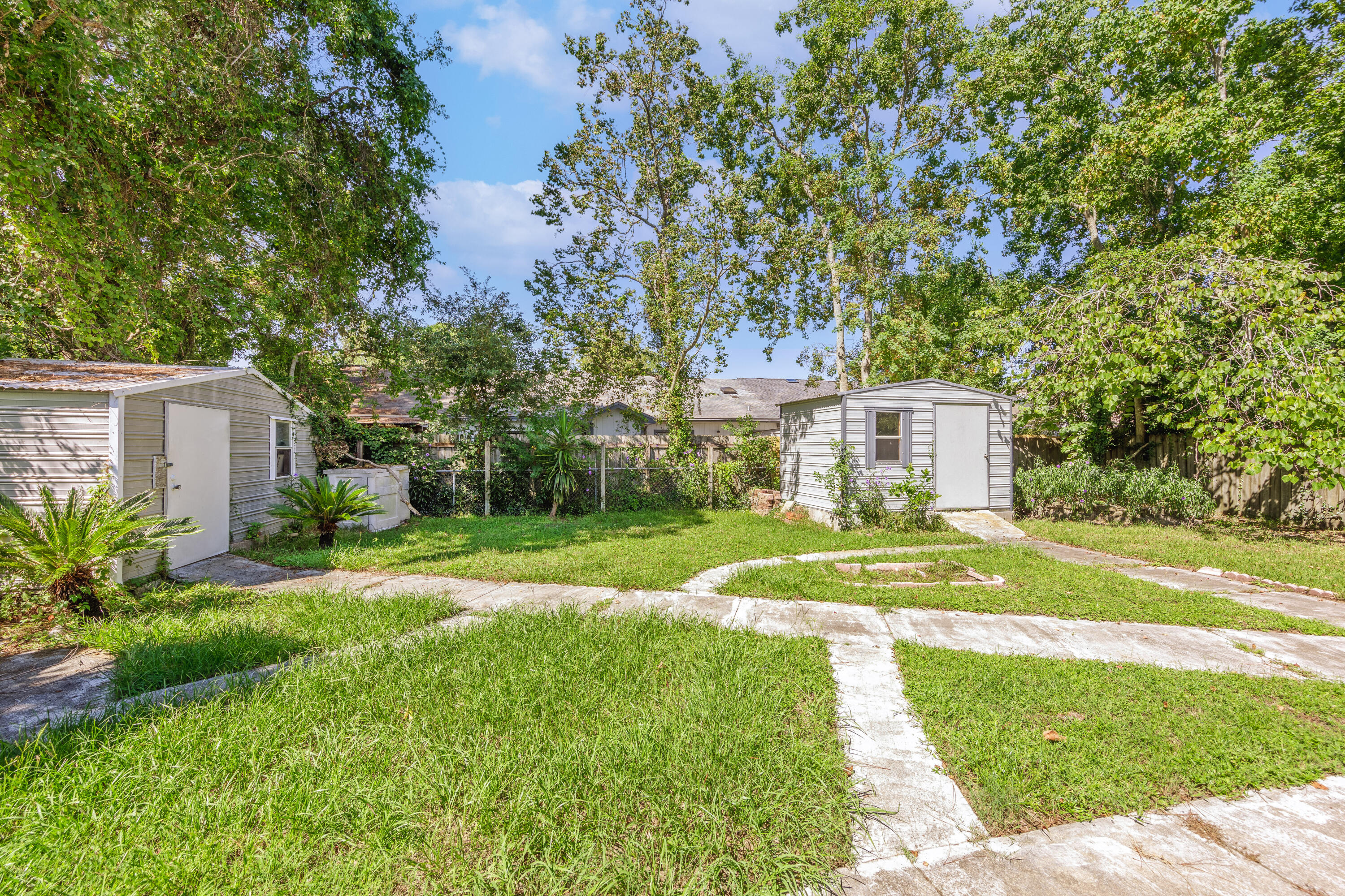 PINE MEADOWS 3RD ADDN - Residential