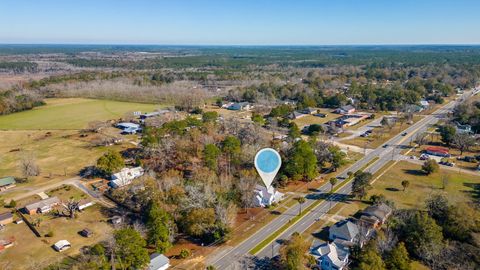 A home in Florala