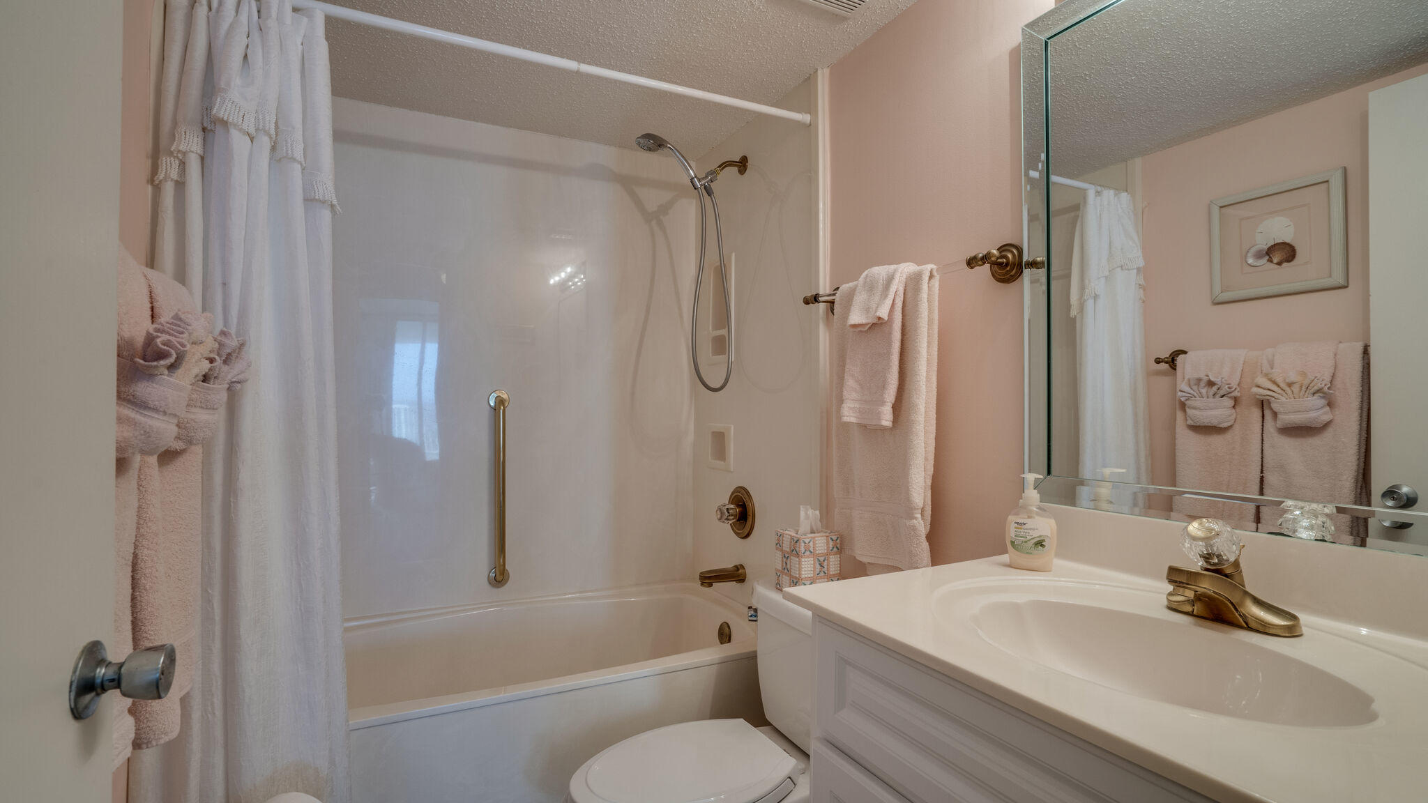 SHORELINE TOWERS 3 - Residential