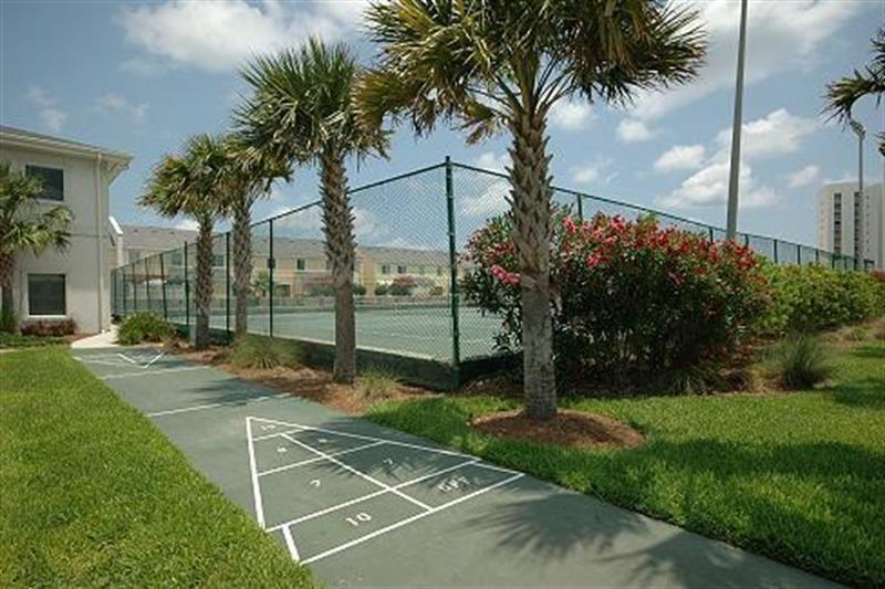 SHORELINE TOWERS 3 - Residential