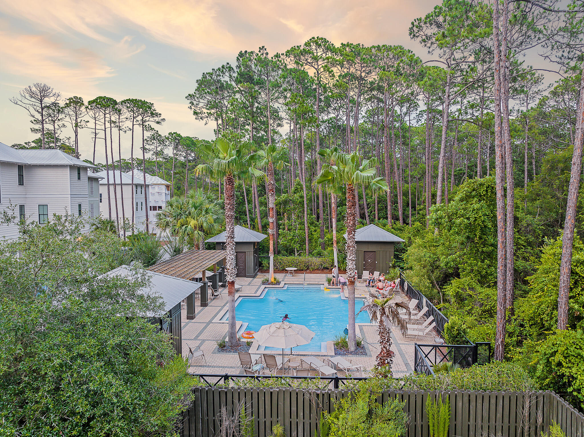 TREETOP VILLAGE - Residential