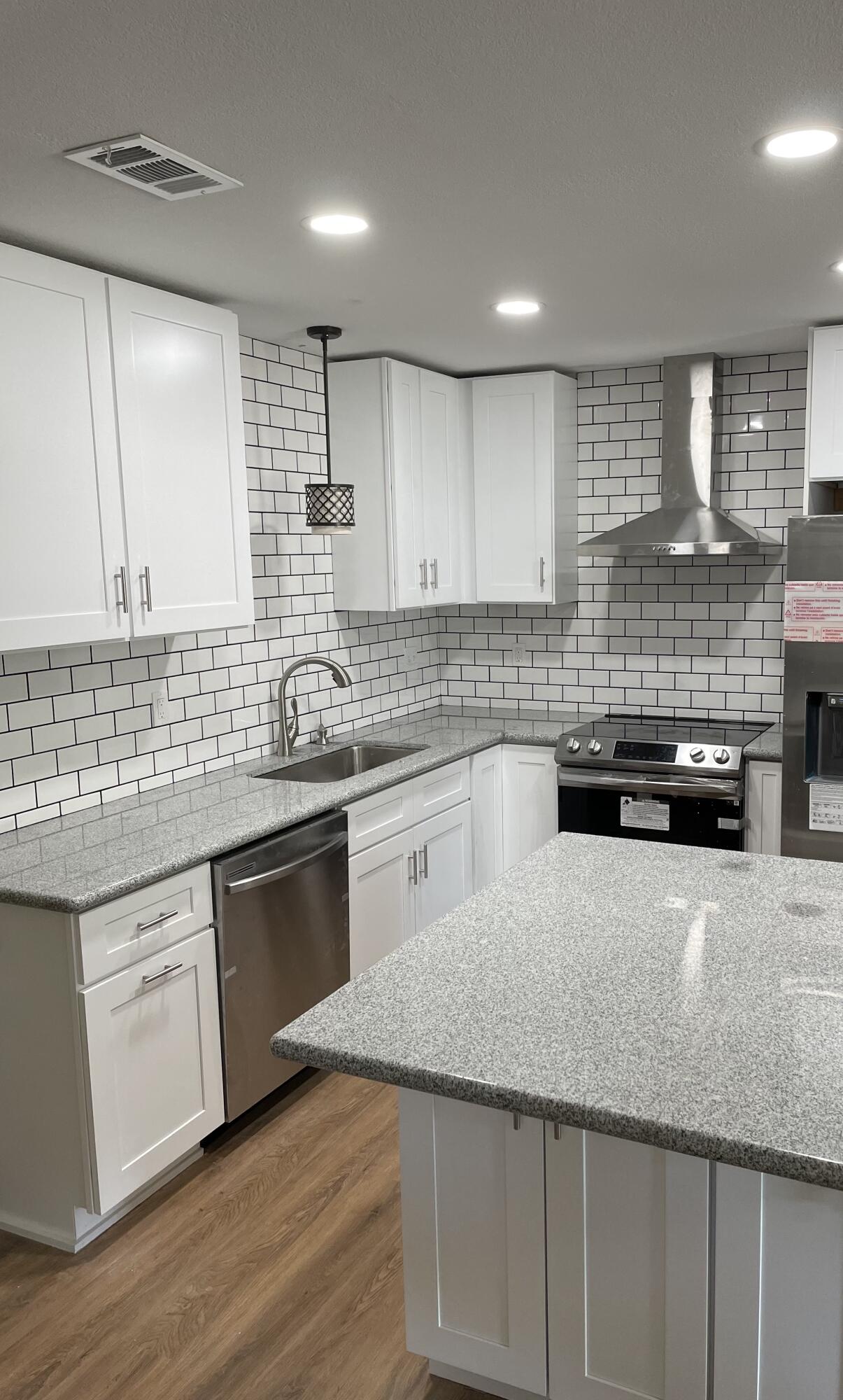 A beautifully renovated 3/2 home in a fantastic location just minutes to Eglin Air Force Base. All major systems have been replaced: HVAC, Water Heater, Plumbing and Electrical!