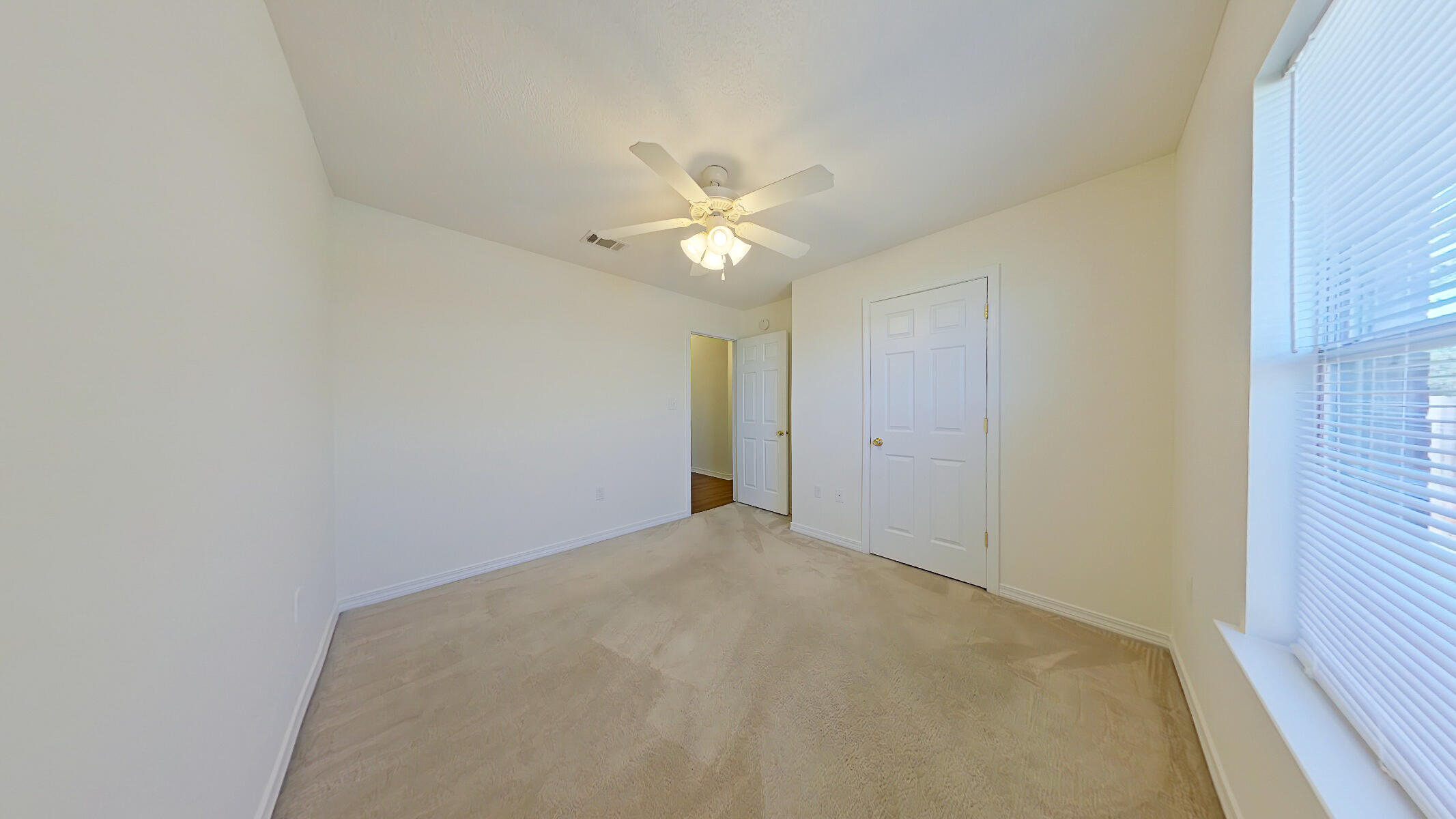 ROSS CROSSING - Residential