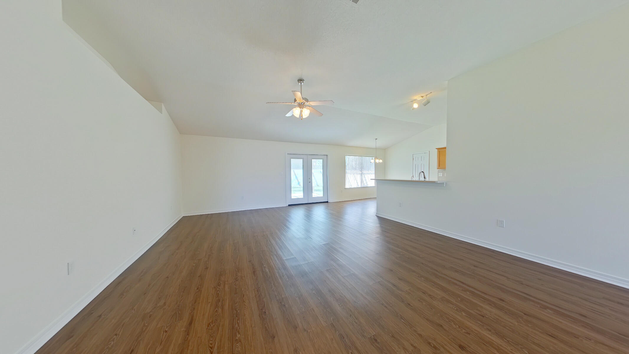 ROSS CROSSING - Residential