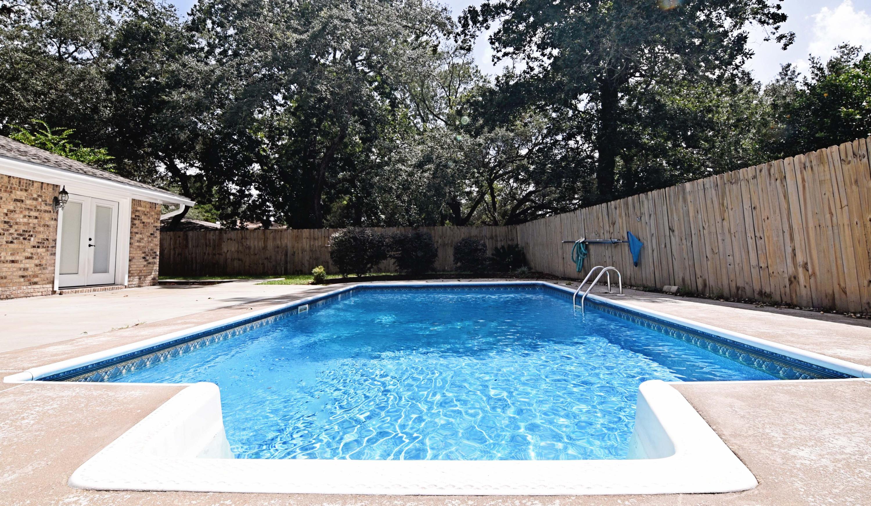 RAINTREE ESTATES - Residential