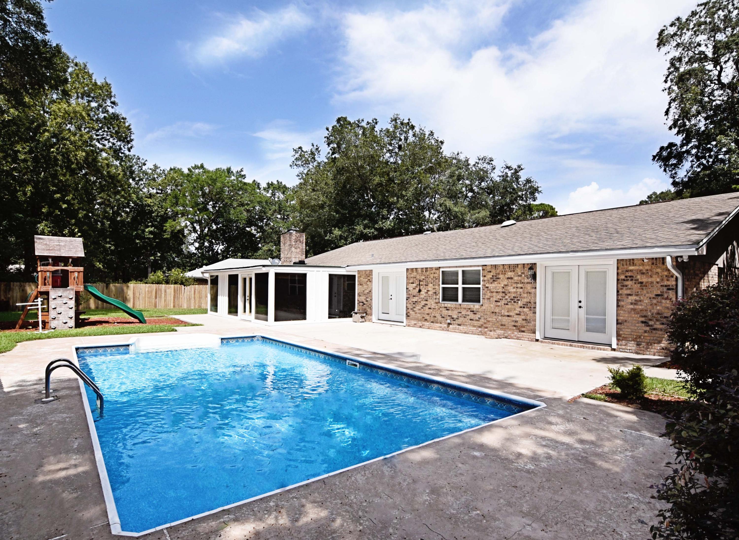 RAINTREE ESTATES - Residential