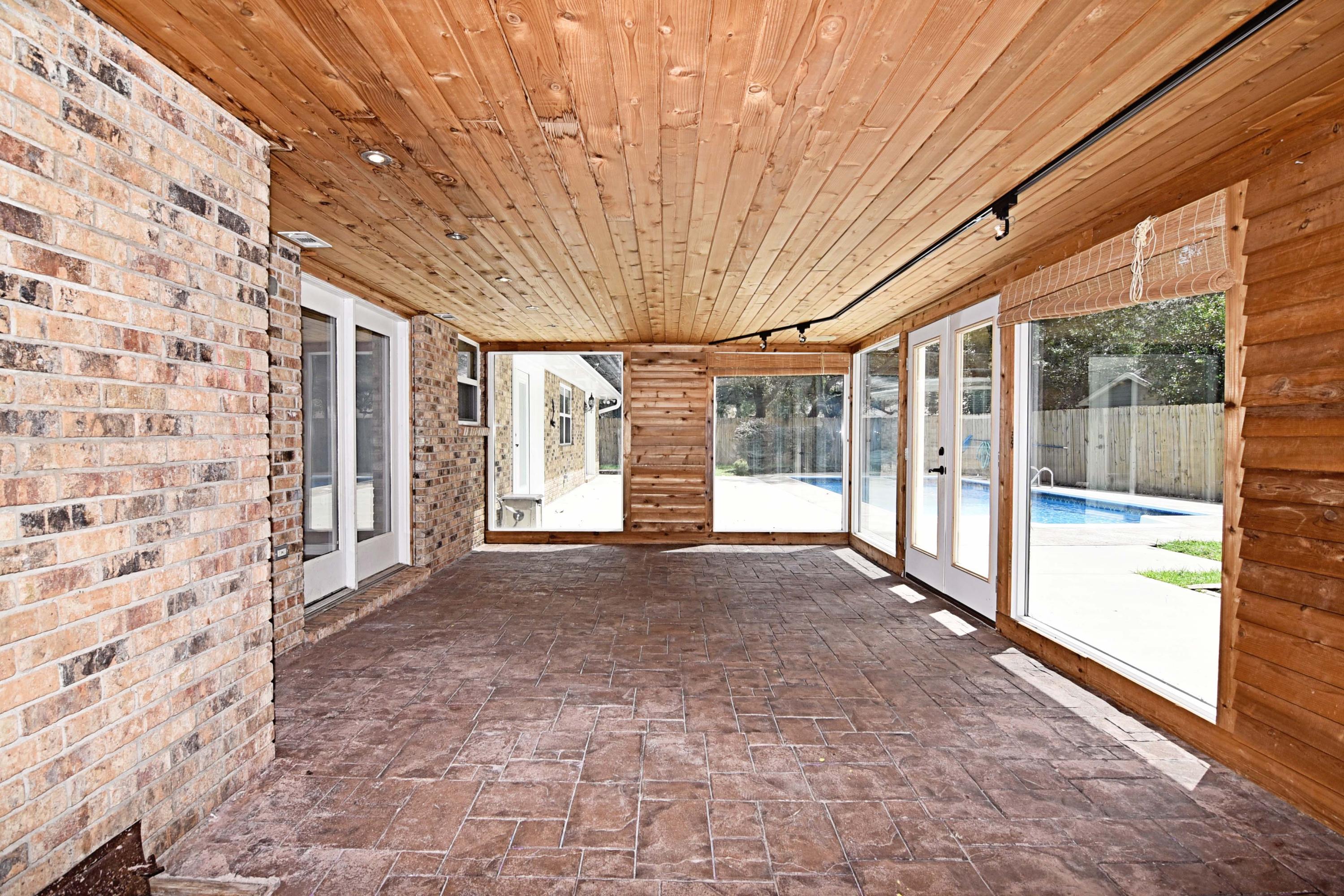 RAINTREE ESTATES - Residential