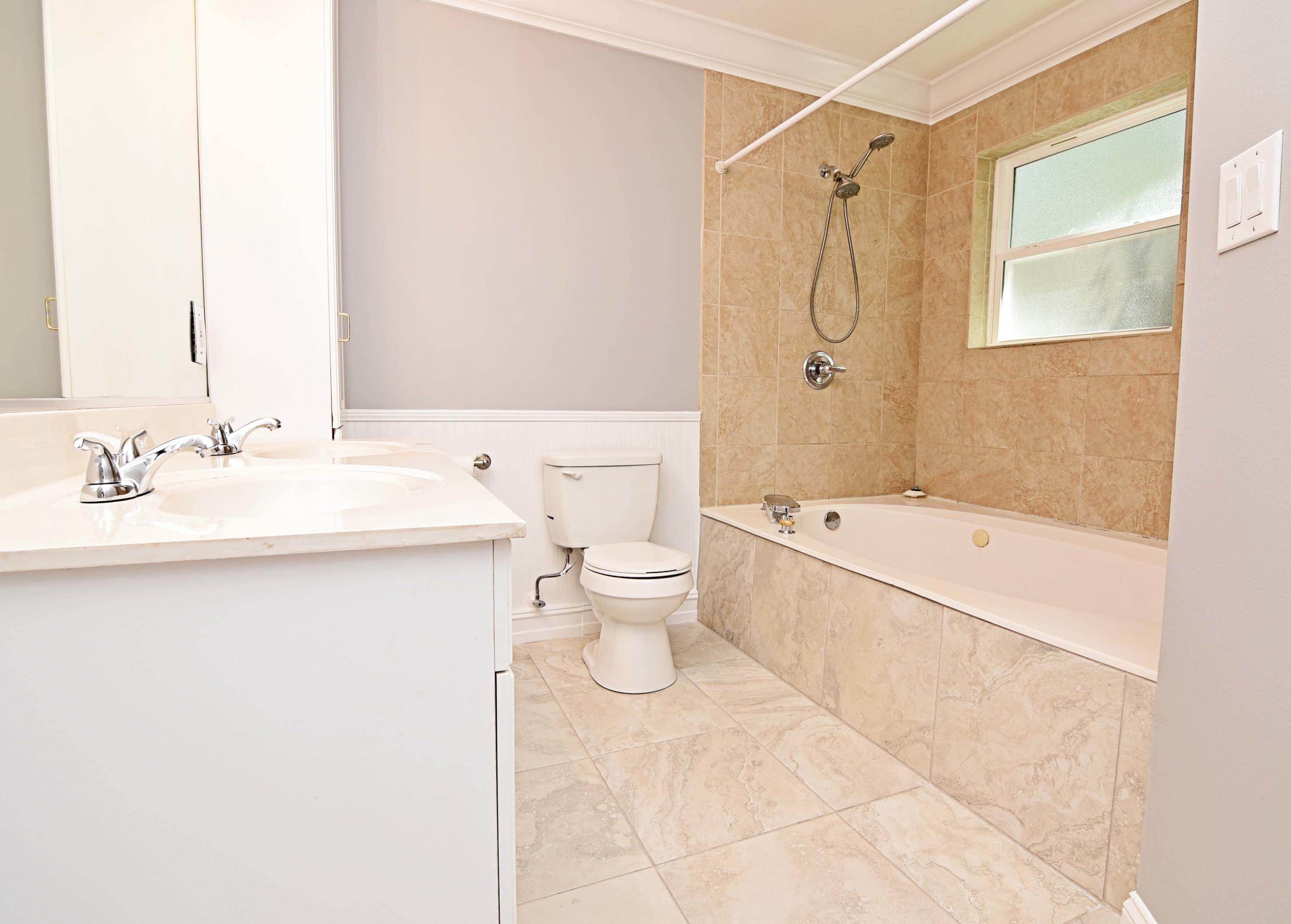 RAINTREE ESTATES - Residential