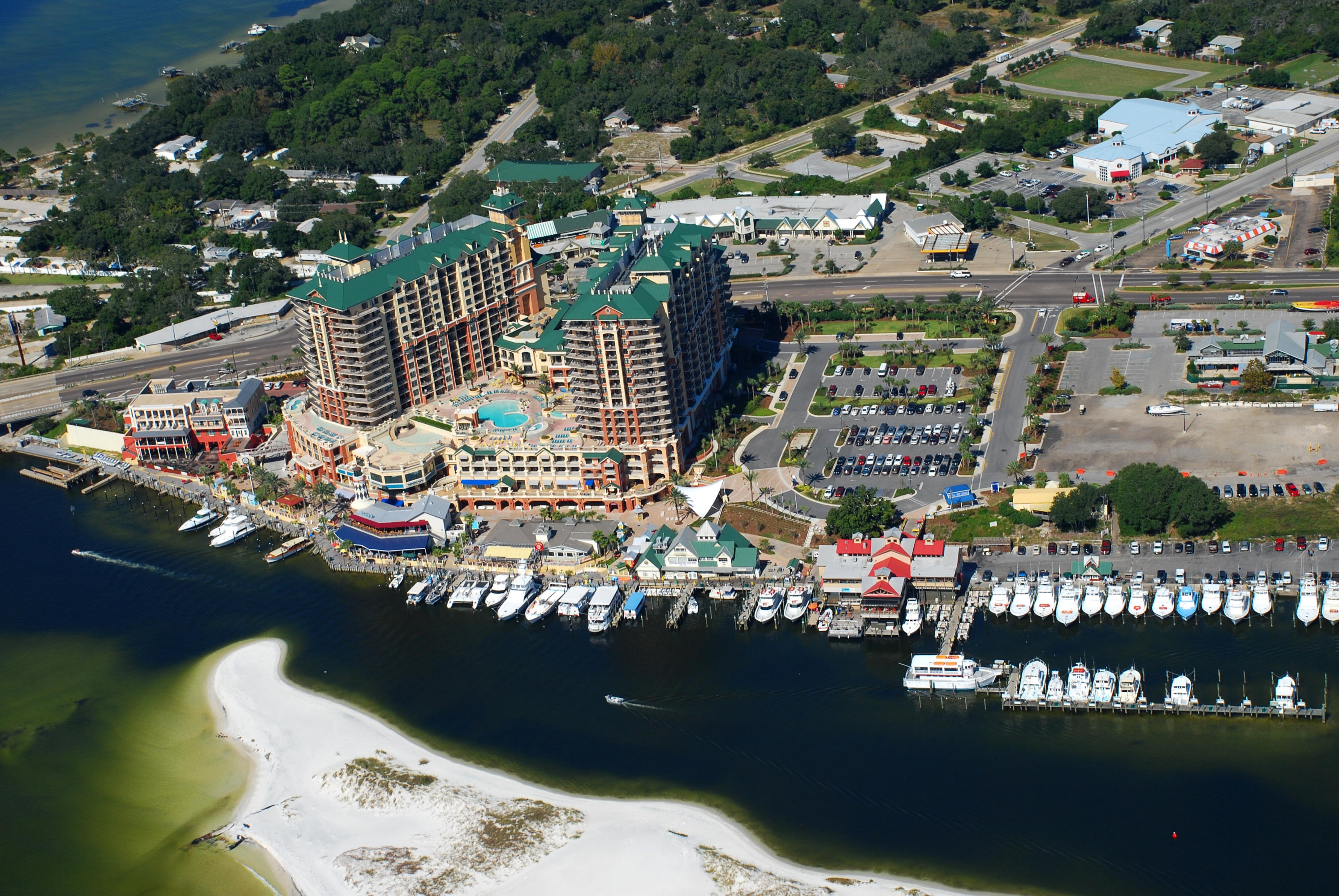 EMERALD GRANDE - Residential