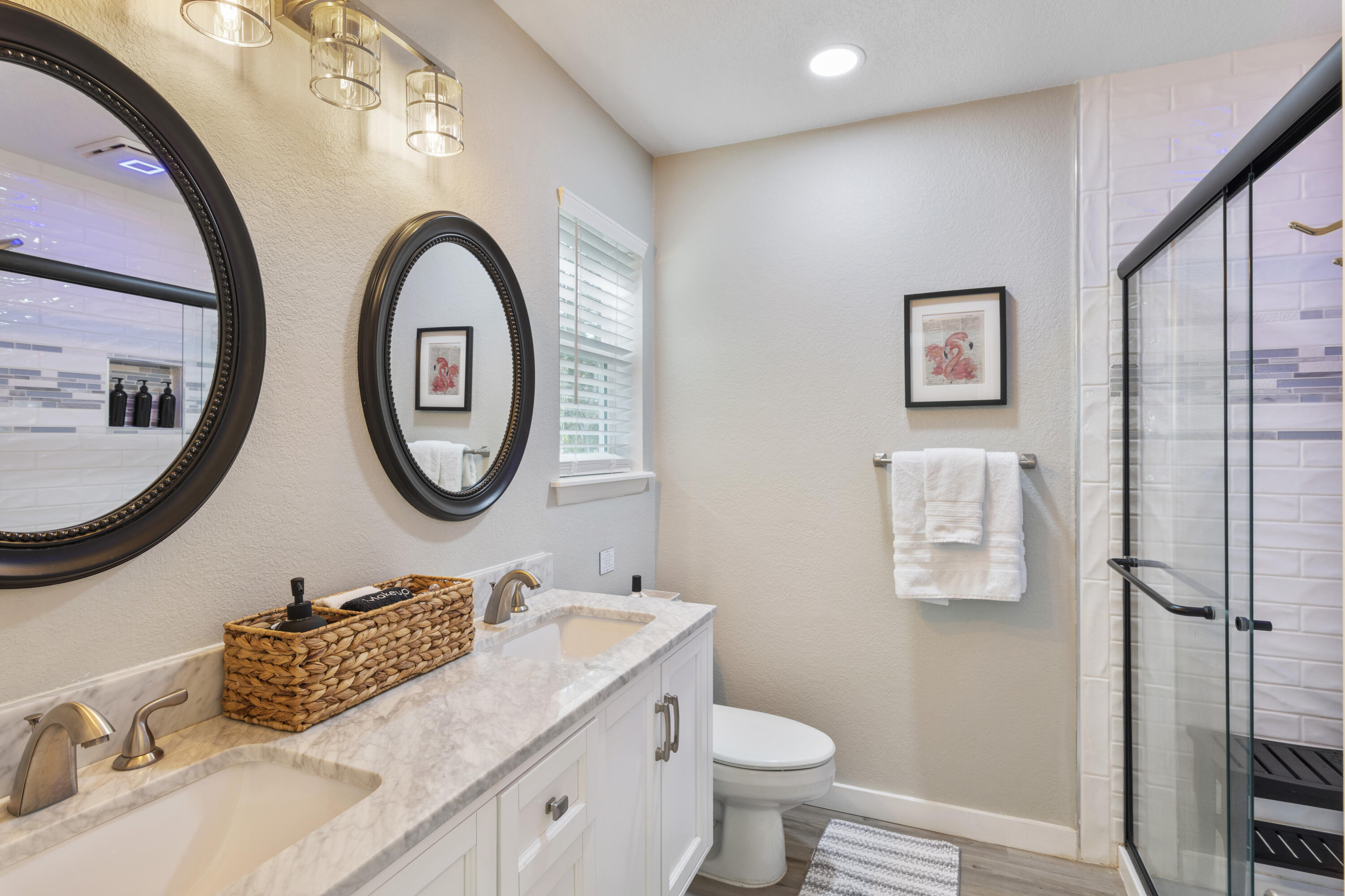 TOWN OF SANTA ROSA - Residential