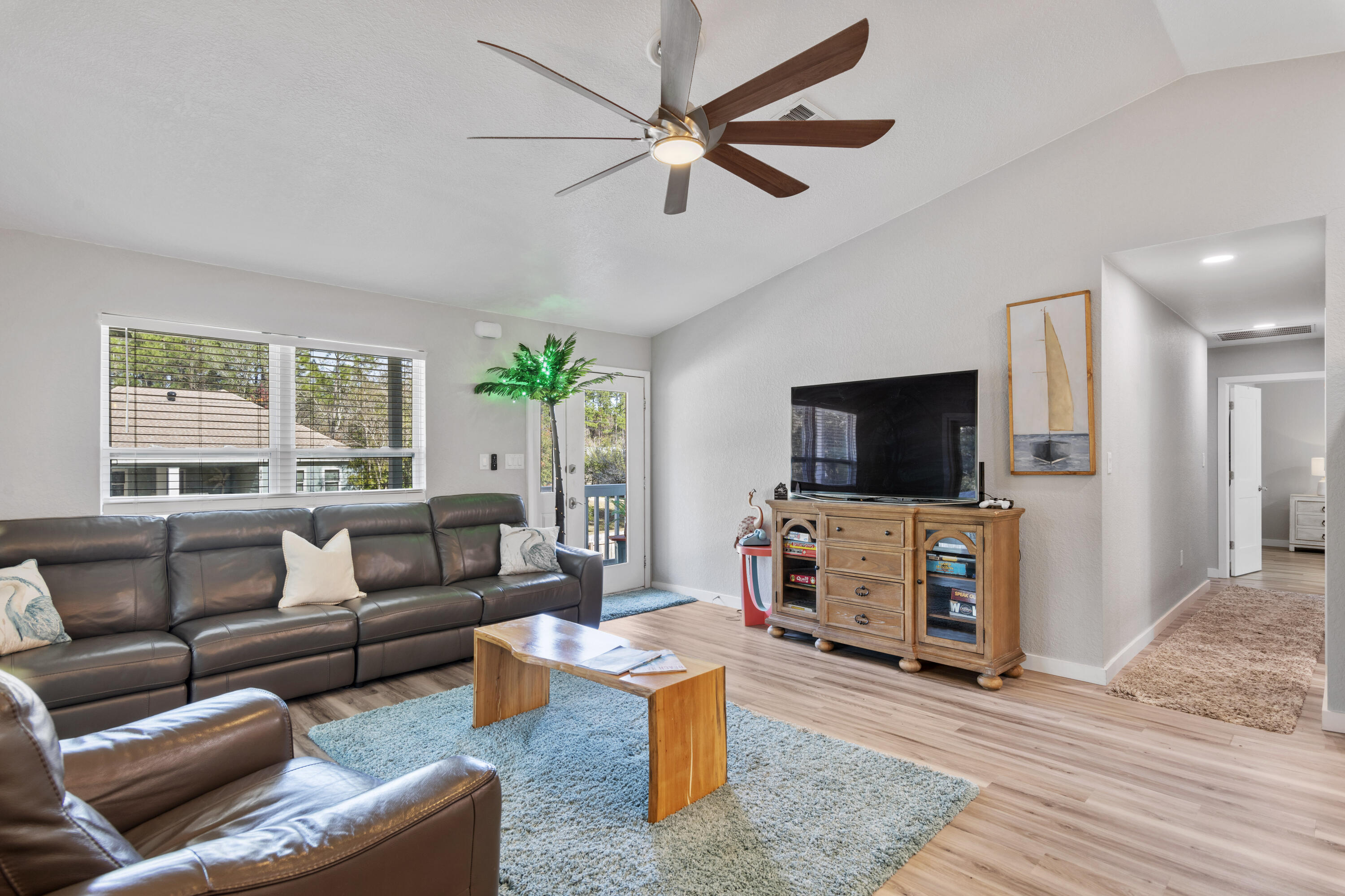 TOWN OF SANTA ROSA - Residential