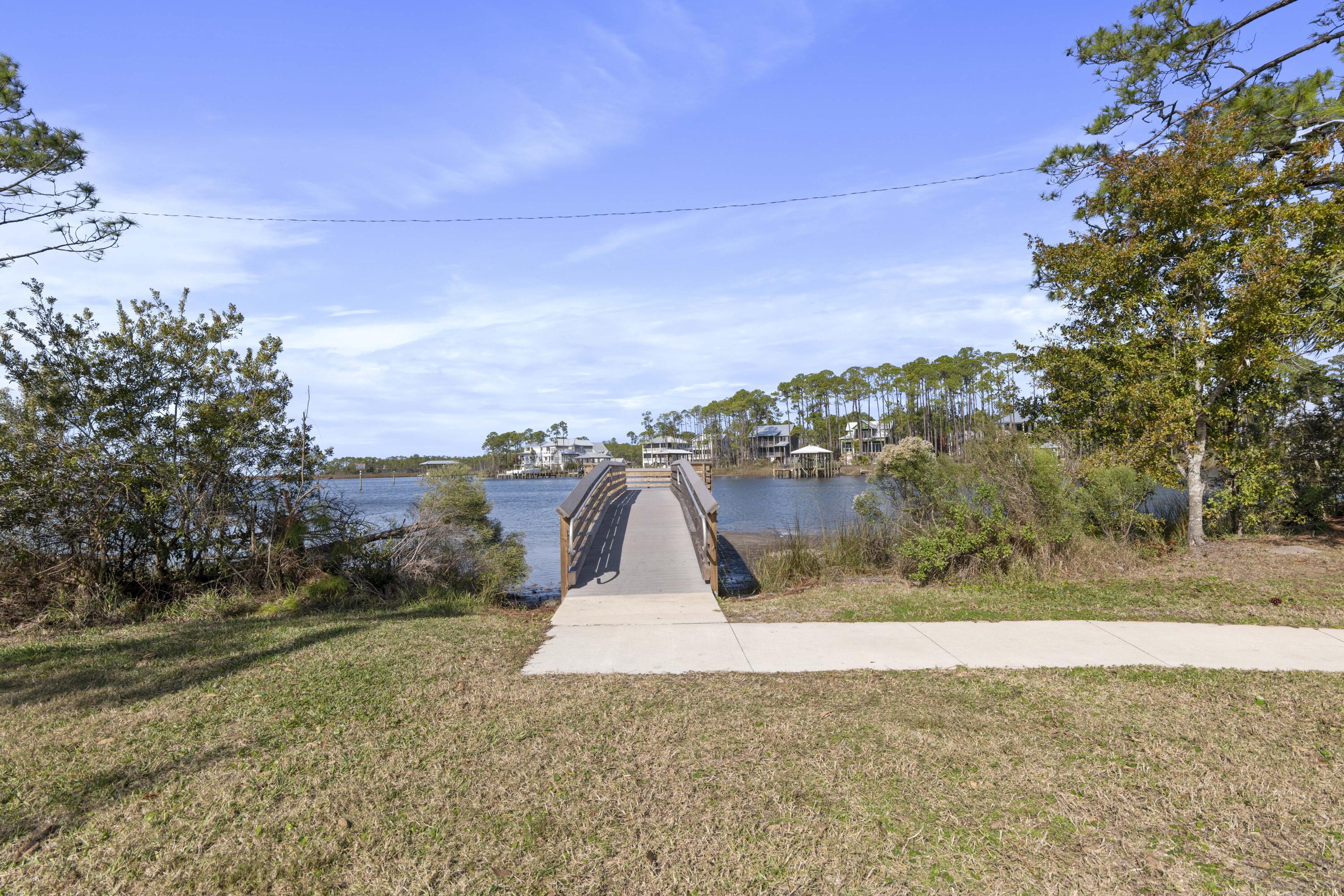 TOWN OF SANTA ROSA - Residential