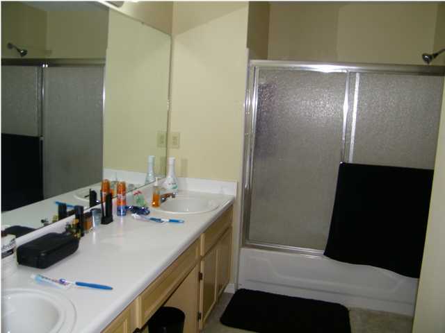 LOGSDON CORNERS - Residential Lease