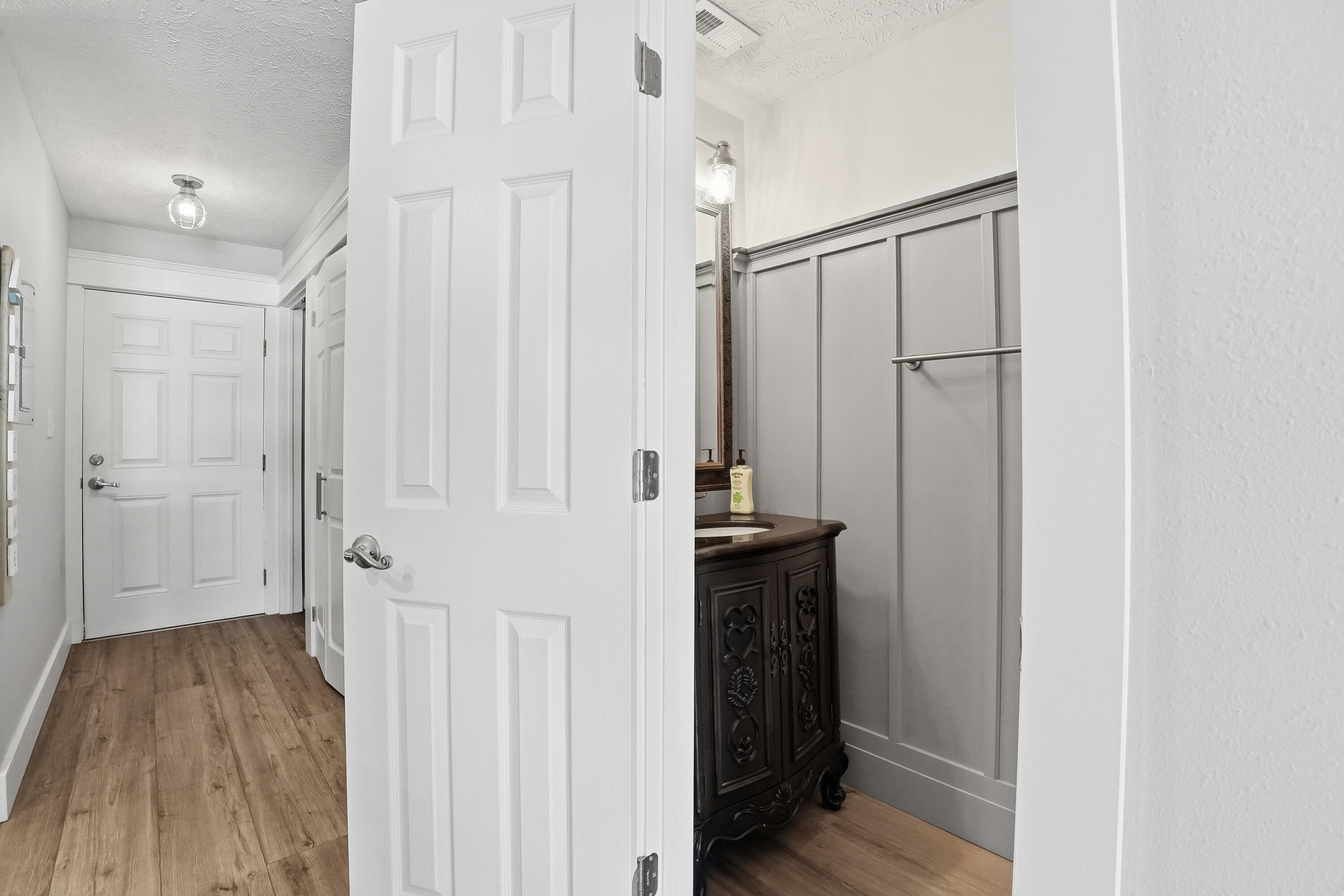 COMMODORES LANDING - Residential