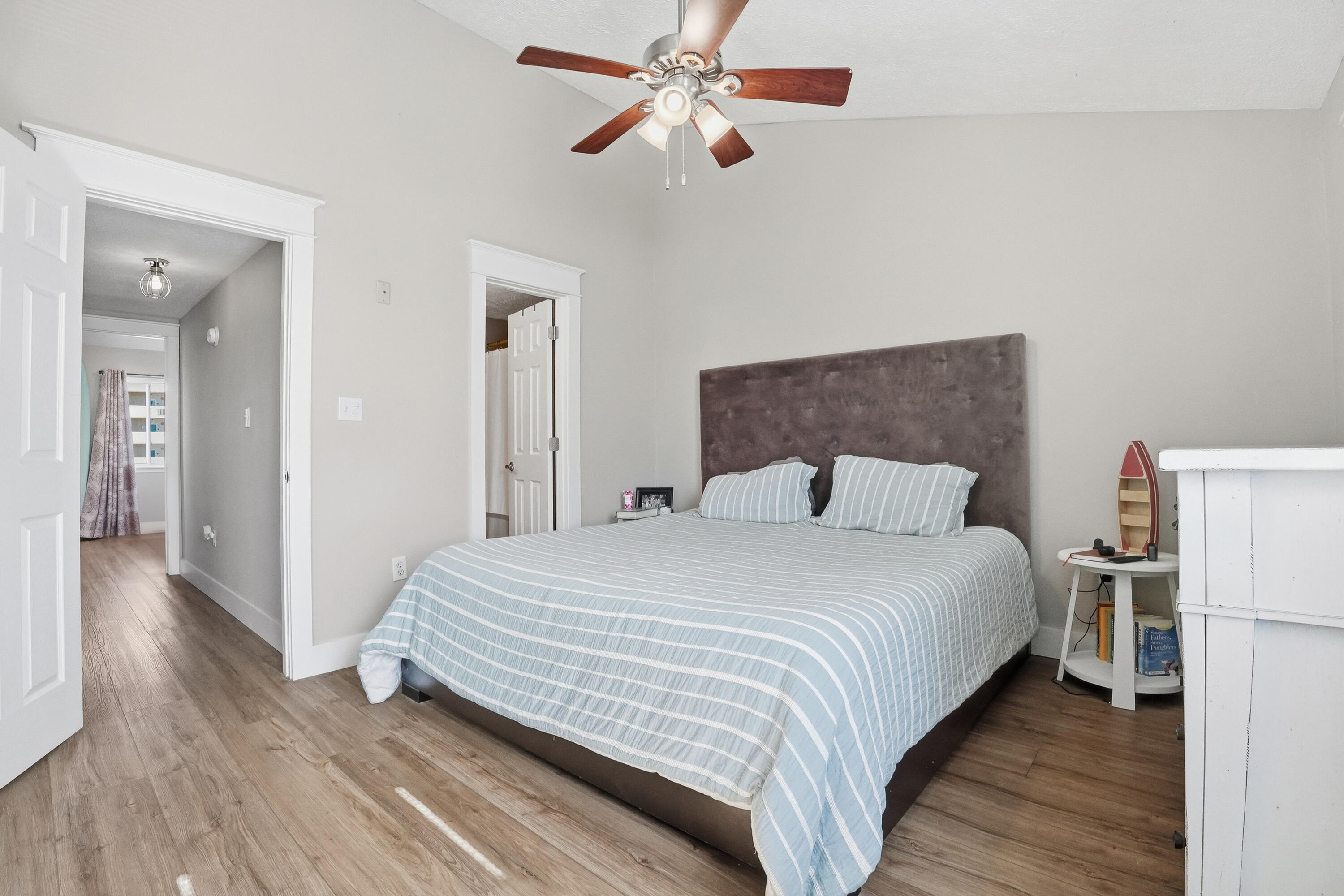 COMMODORES LANDING - Residential