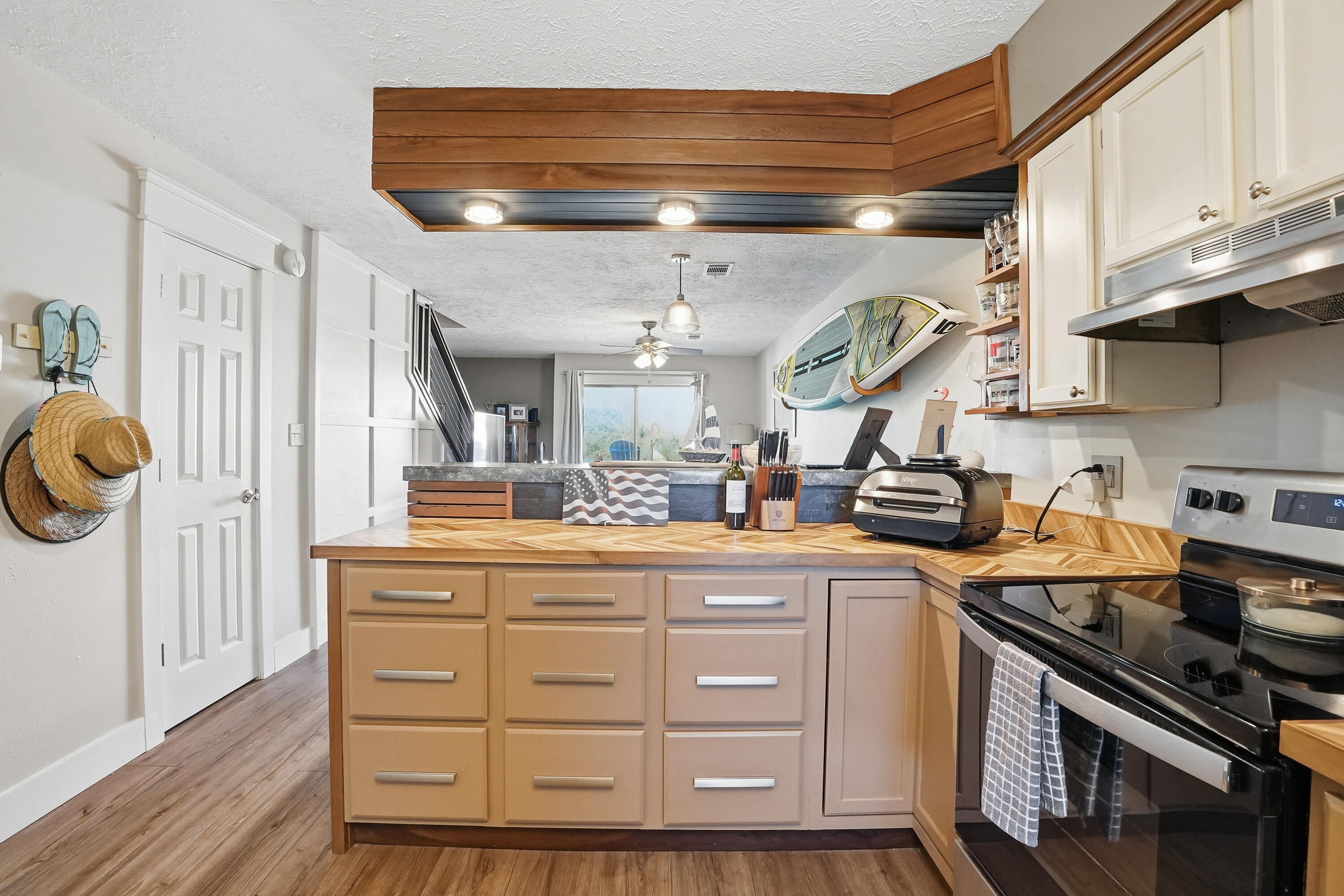 COMMODORES LANDING - Residential