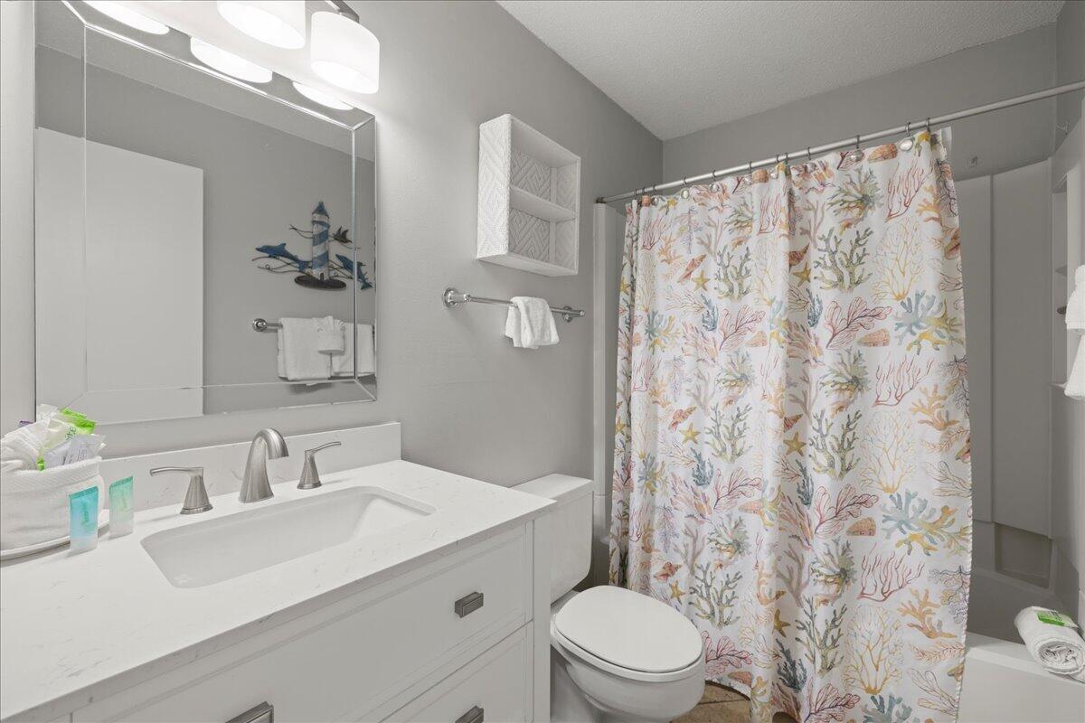 SILVER DUNES CONDO - Residential