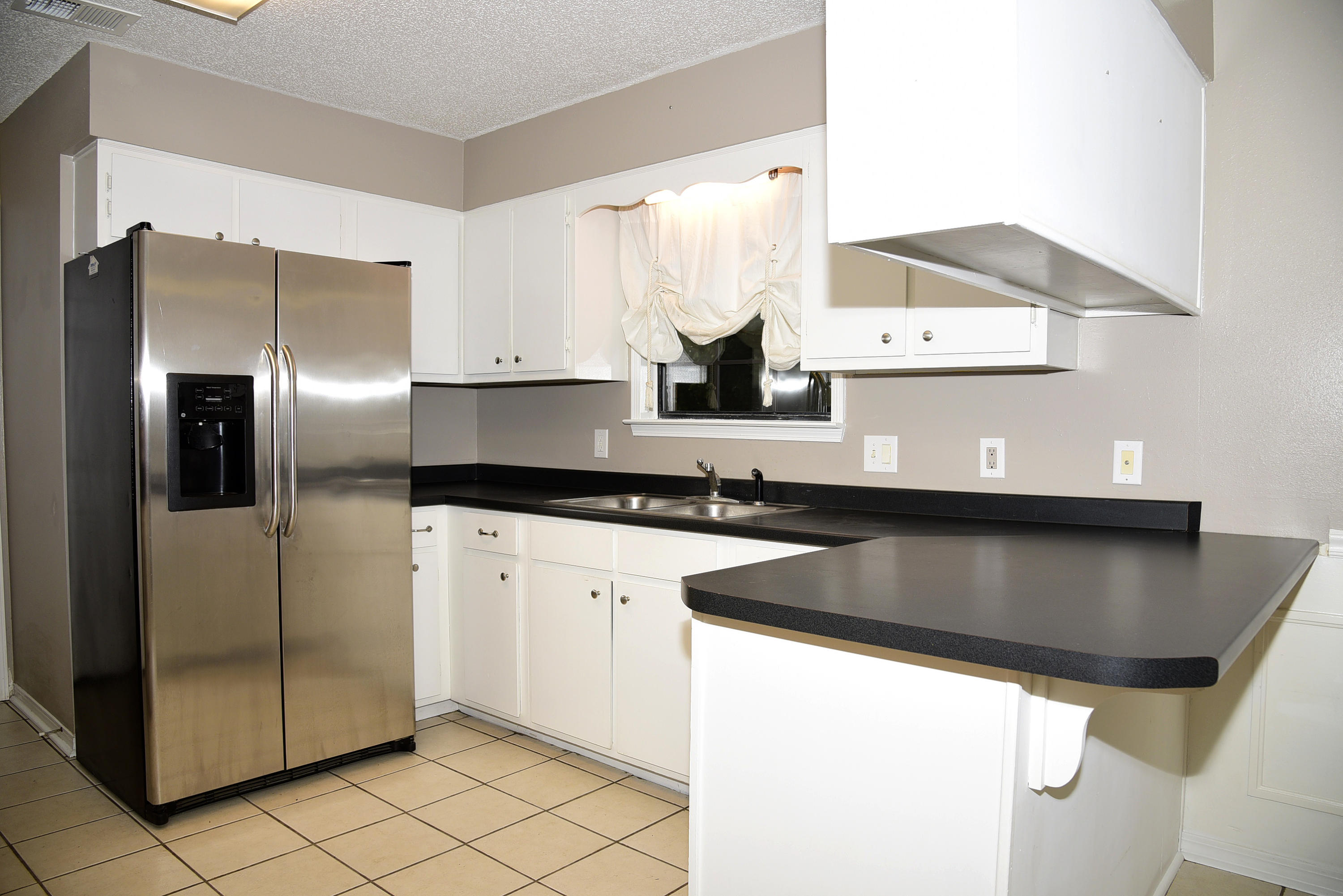 SOUTHVIEW EST - Residential