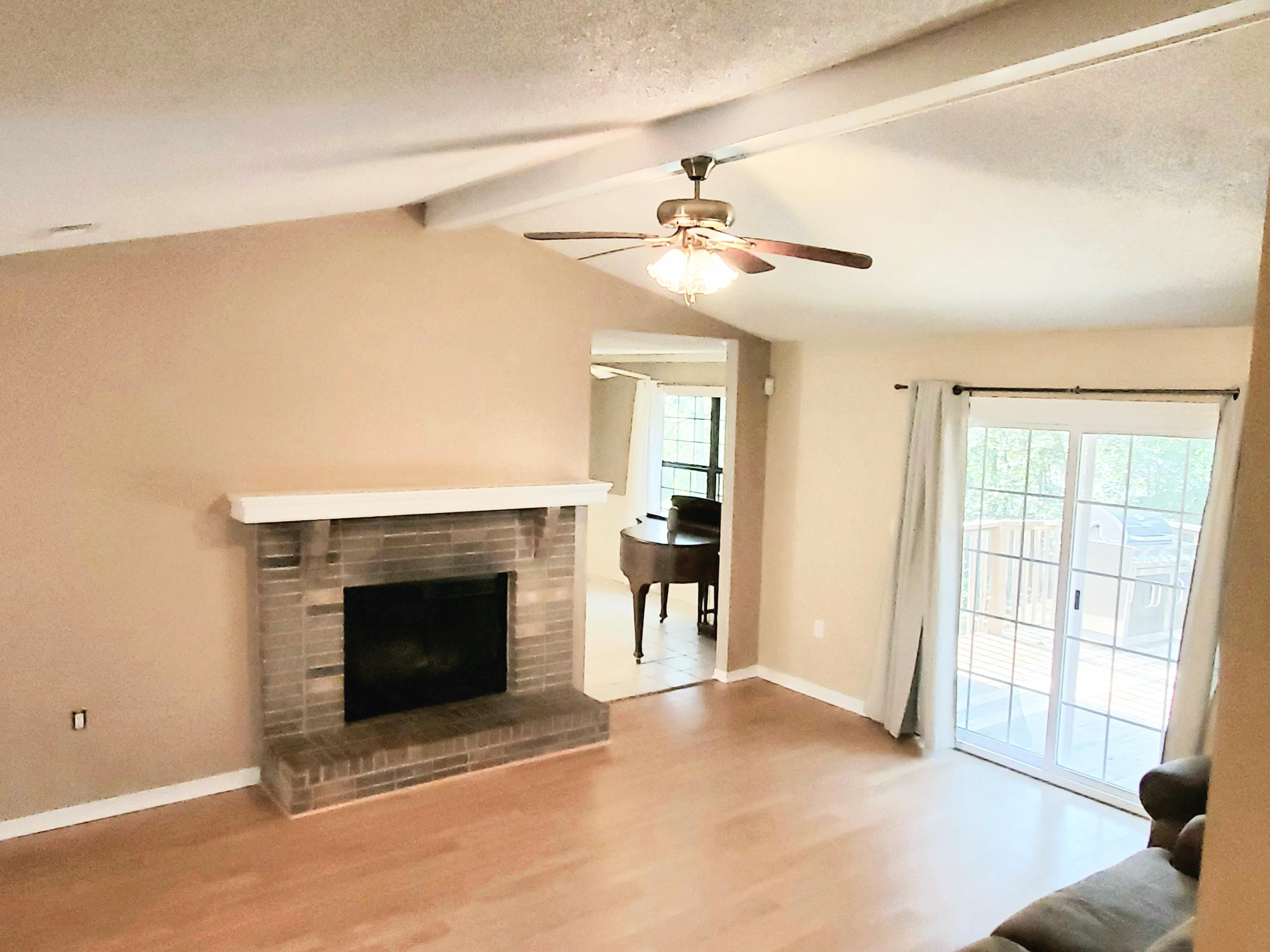 SOUTHVIEW EST - Residential