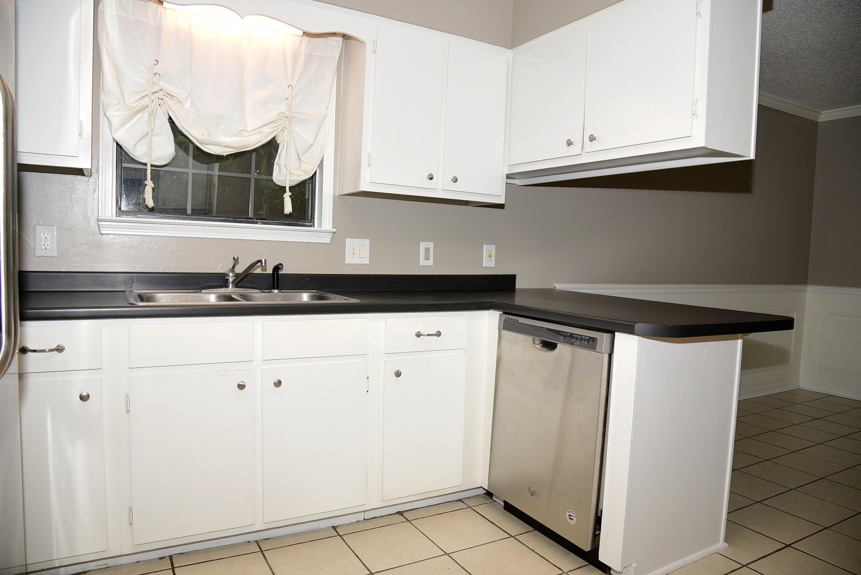 SOUTHVIEW EST - Residential