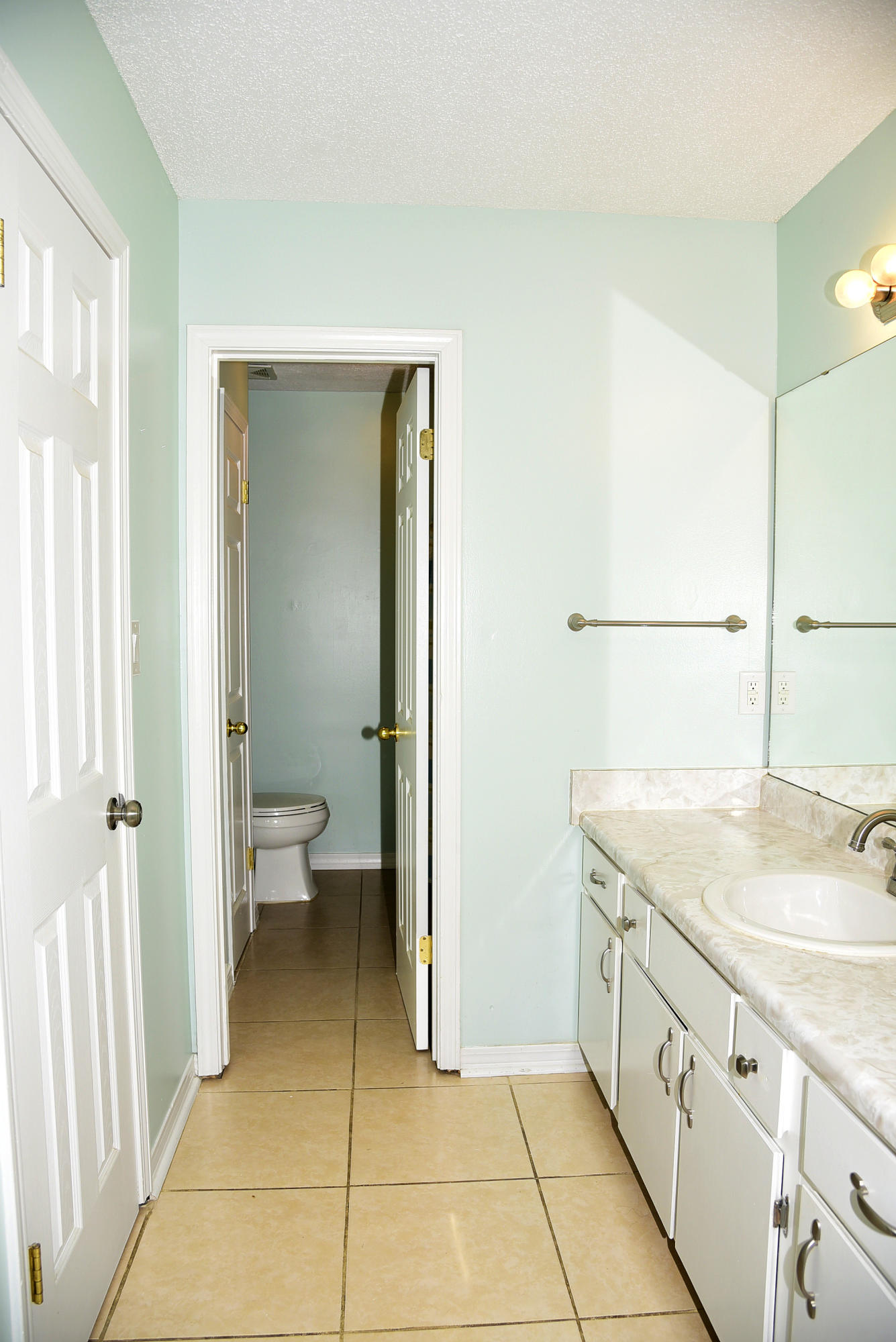 SOUTHVIEW EST - Residential