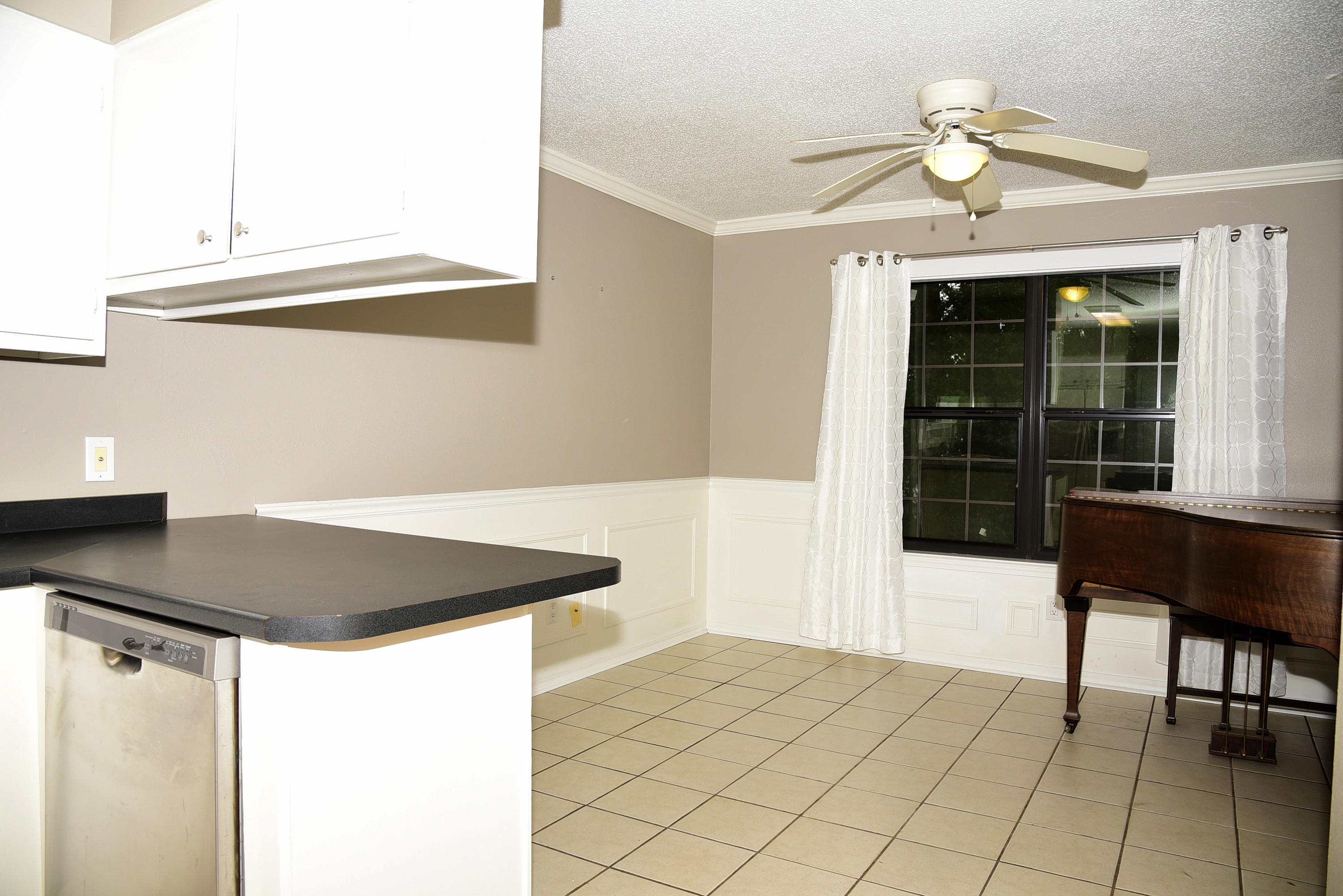 SOUTHVIEW EST - Residential