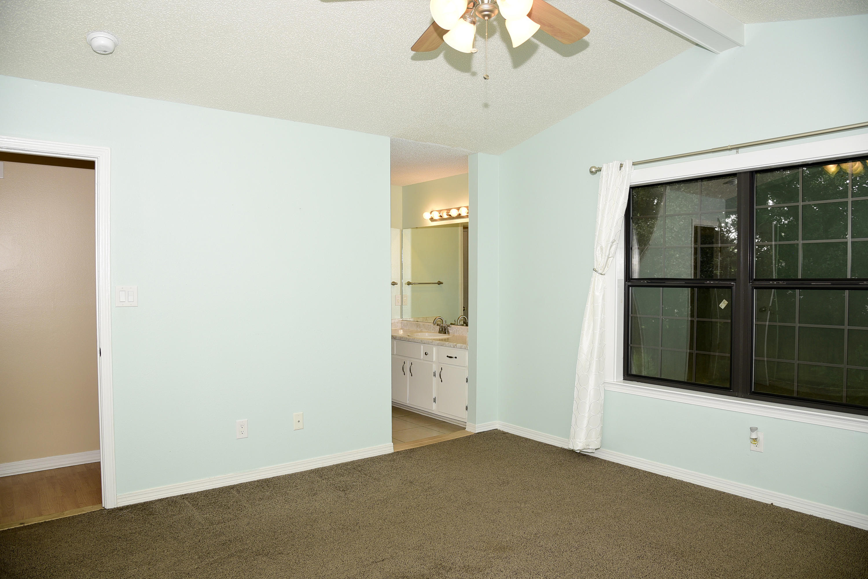 SOUTHVIEW EST - Residential