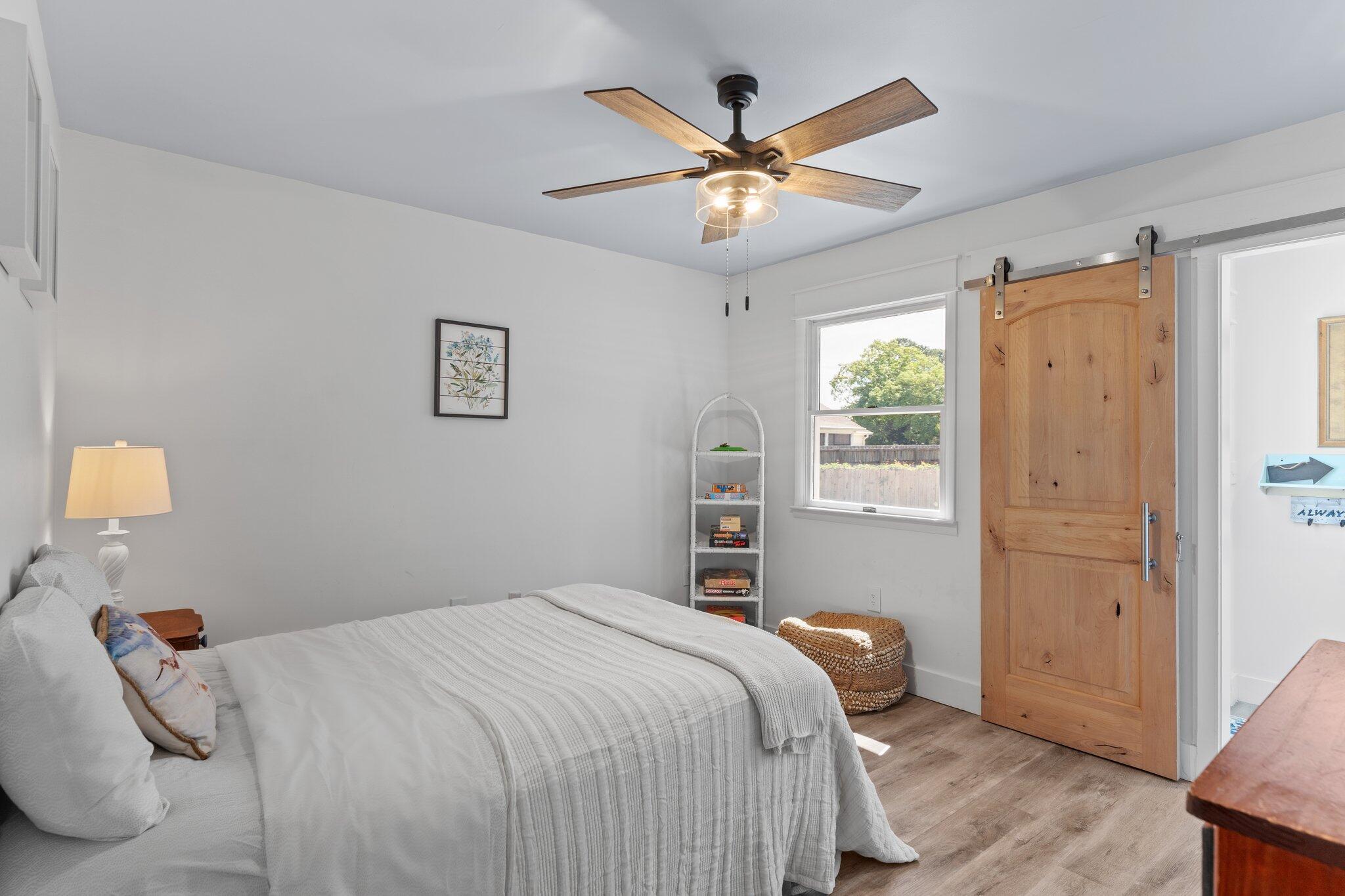 HOLIDAY SHORES EST 4TH ADDN - Residential