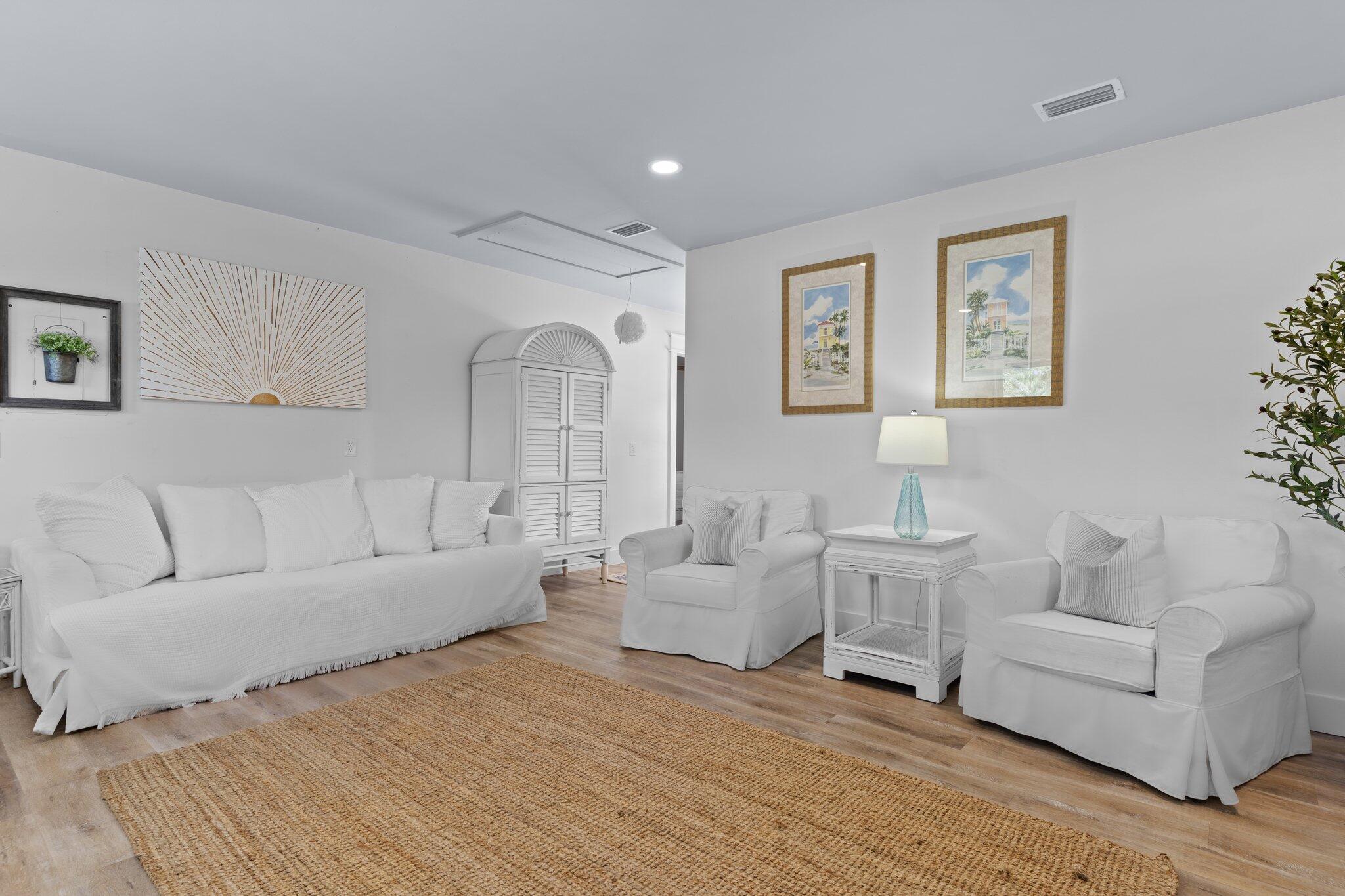HOLIDAY SHORES EST 4TH ADDN - Residential