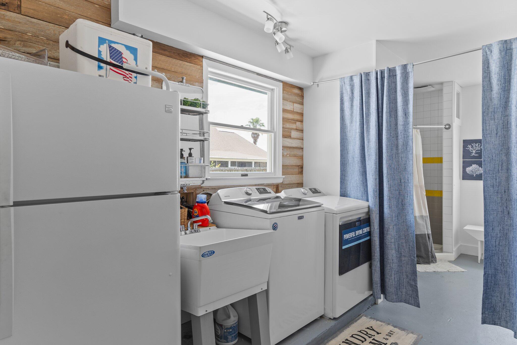 HOLIDAY SHORES EST 4TH ADDN - Residential