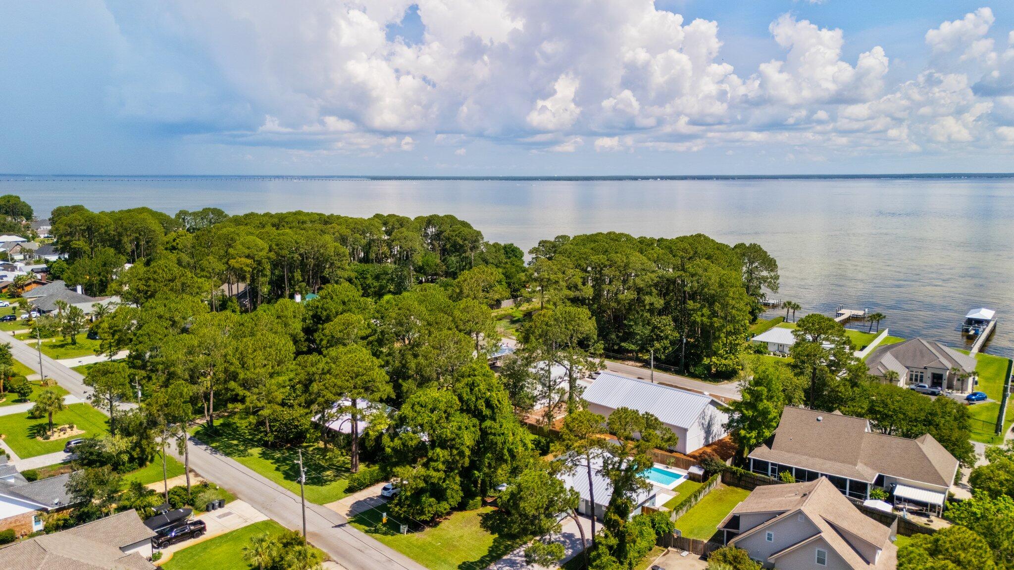 HOLIDAY SHORES EST 4TH ADDN - Residential