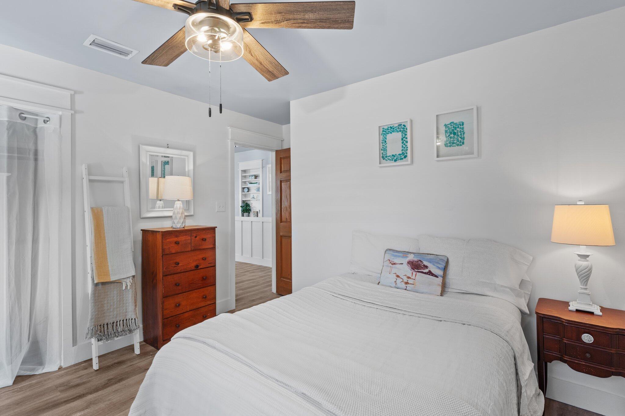 HOLIDAY SHORES EST 4TH ADDN - Residential