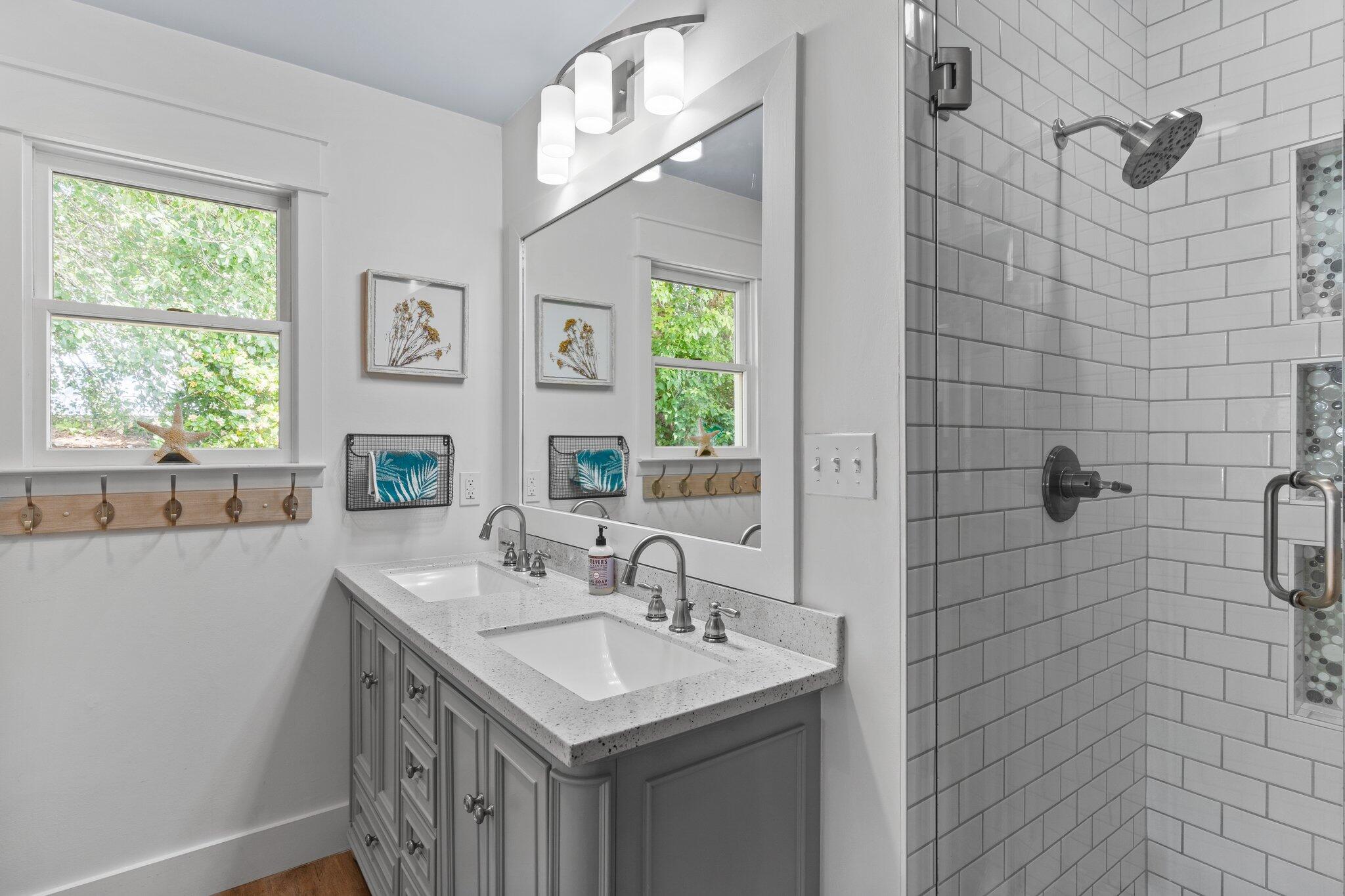 HOLIDAY SHORES EST 4TH ADDN - Residential