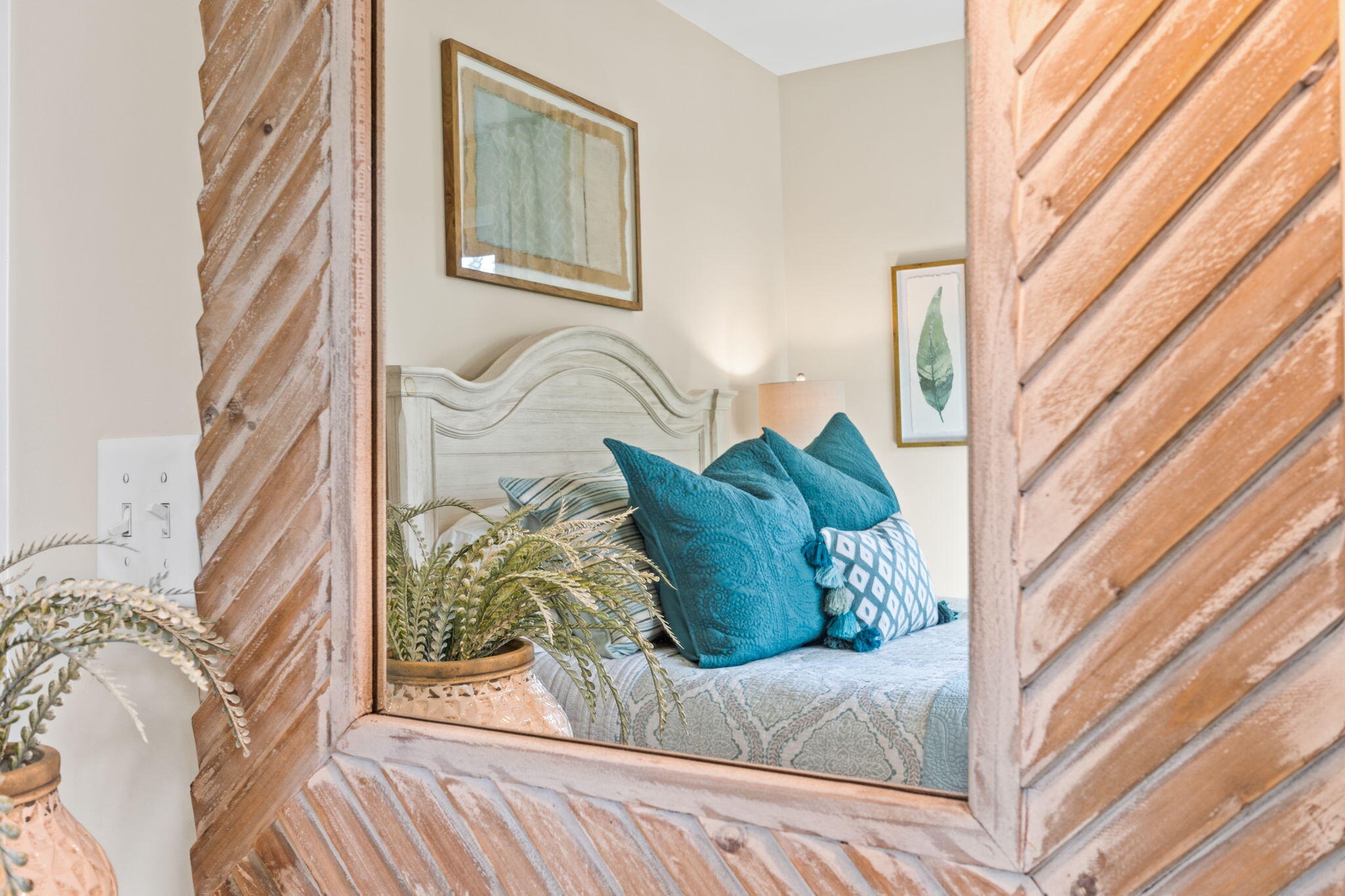 RIVERCAMPS ON CROOKED CREEK - Residential