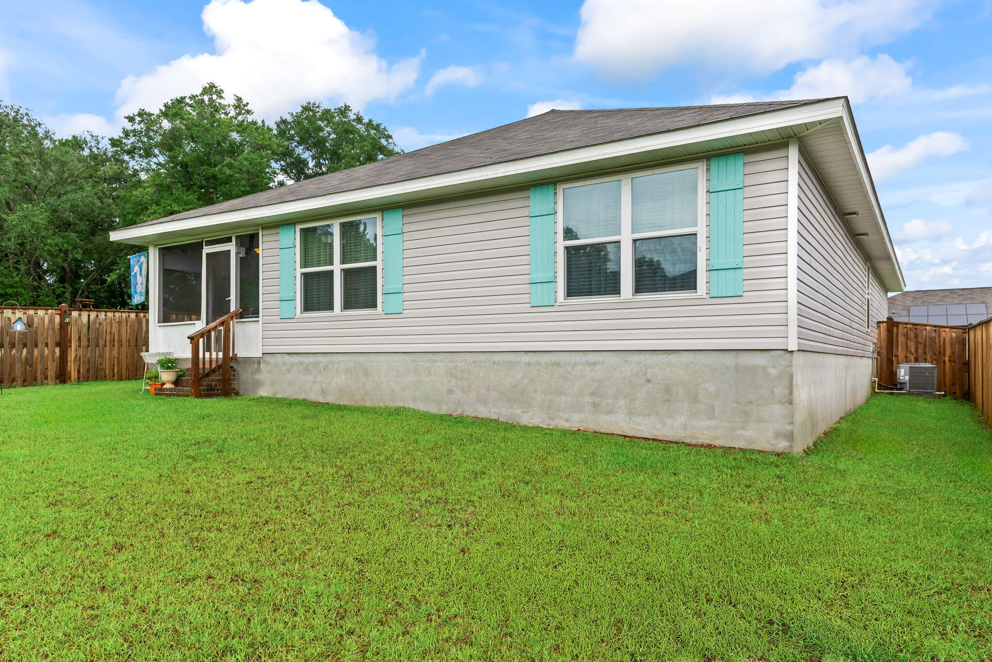 BRIDLEWOOD - Residential